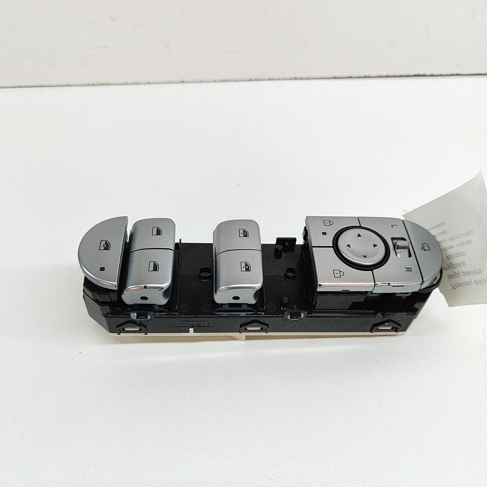 Hyundai Ioniq Door window switch — front right Door window switch — front right — HYUNDAI IONI...