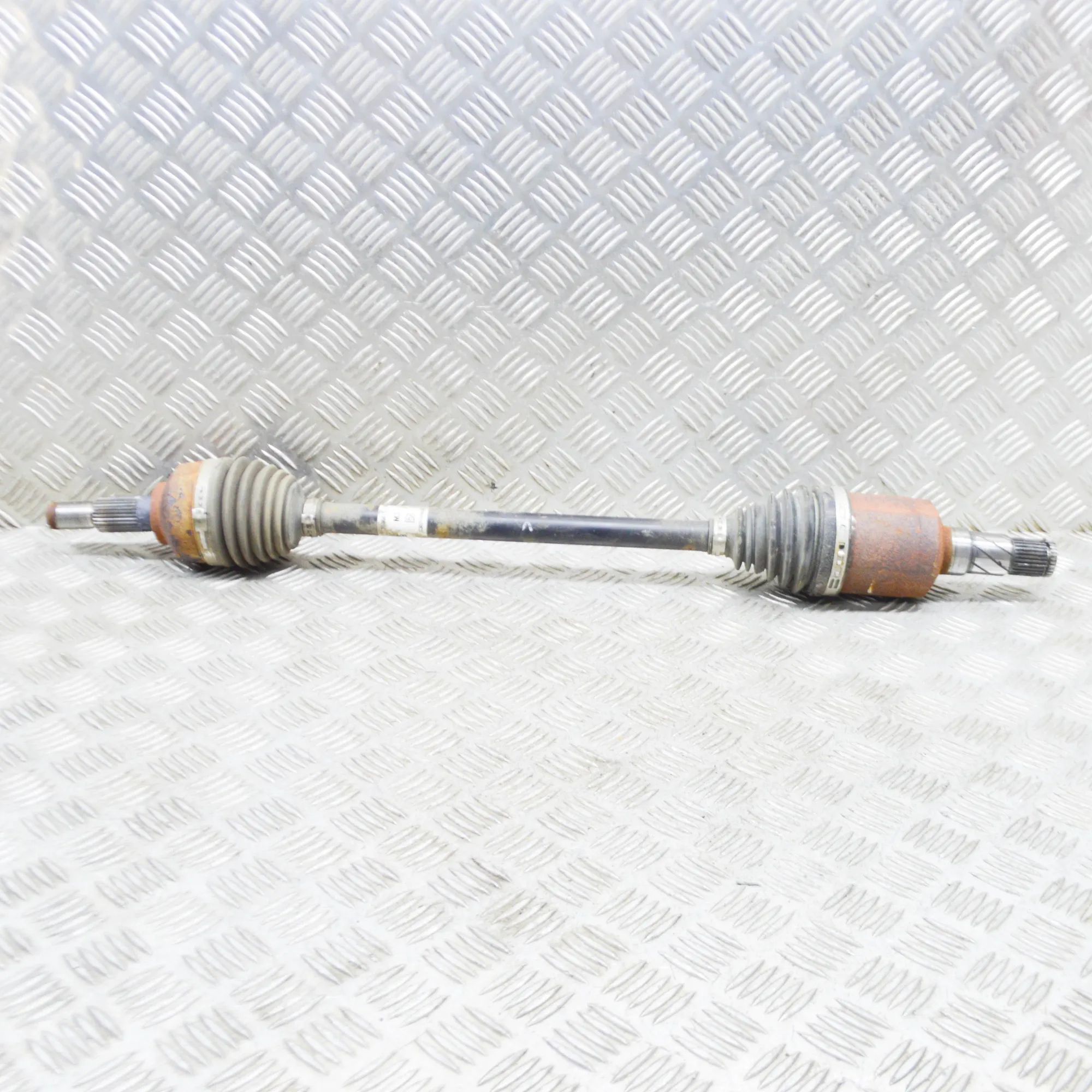 Tesla Model 3 Front Right Driveshaft Front Right Driveshaft — TESLA MODEL 3 (2018-.....