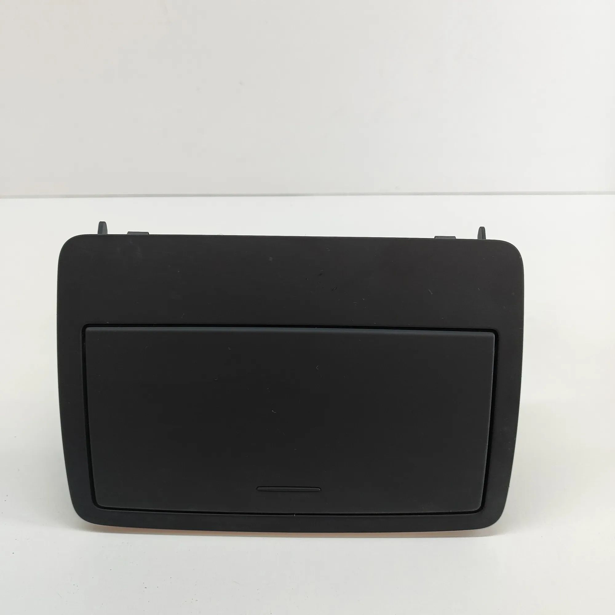 Audi Q3 (8U) Navigation display Navigation display — AUDI Q3 (8U) (2011-2018) —...