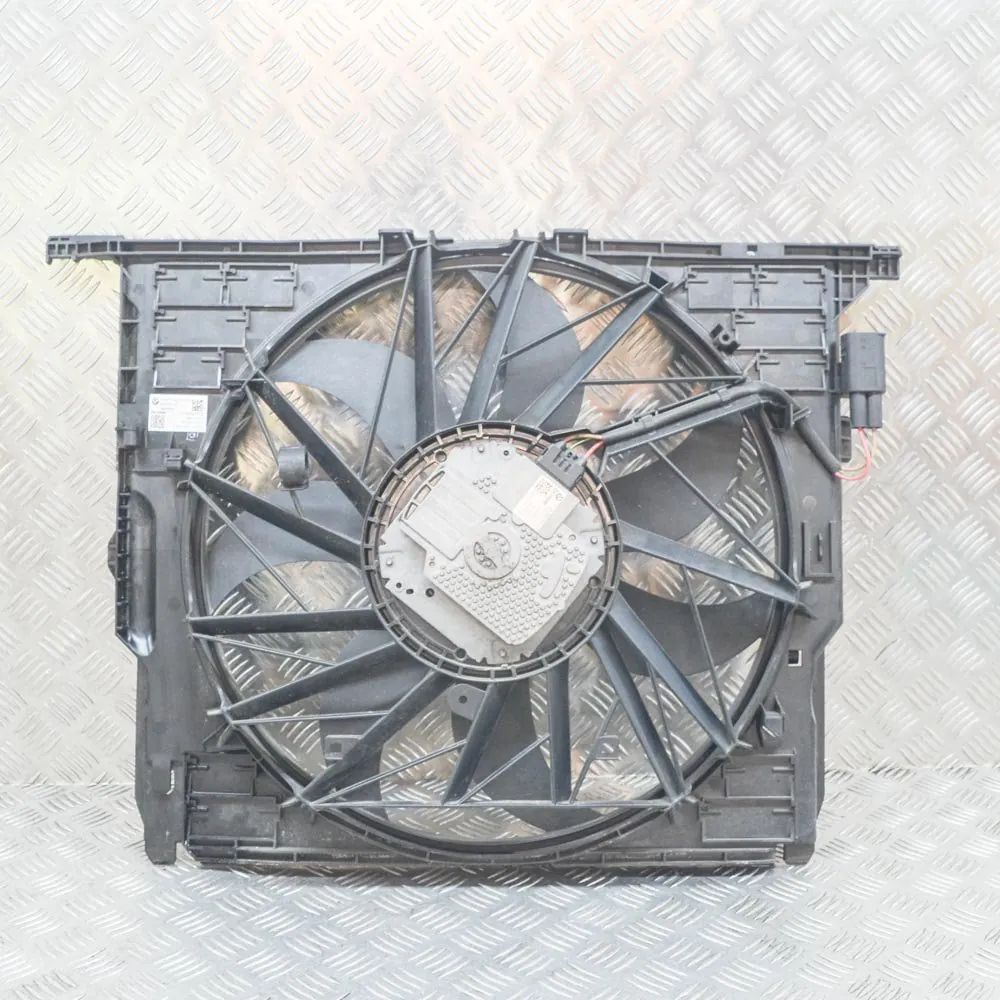 BMW 5 (F10 / F11) Engine Cooling Fan Shroud Engine Cooling Fan Shroud — BMW 5 SERIES (F10) ...
