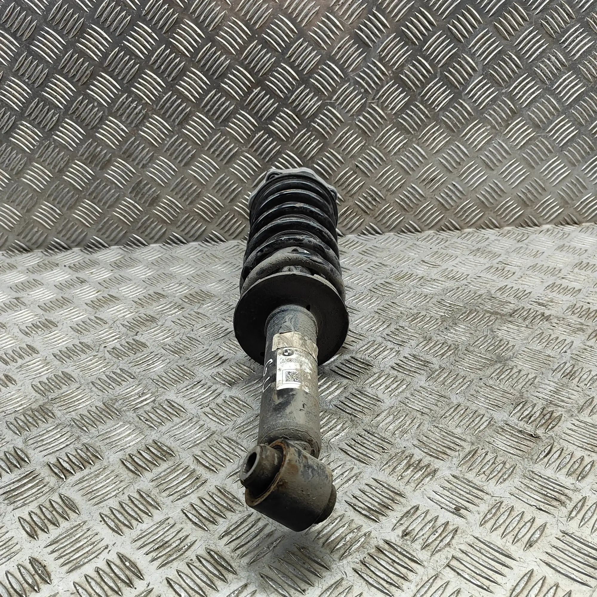 BMW X3 / iX3 (G01) Shock absorber — rear right Shock absorber — rear right — BMW X3 (G01, F97)...