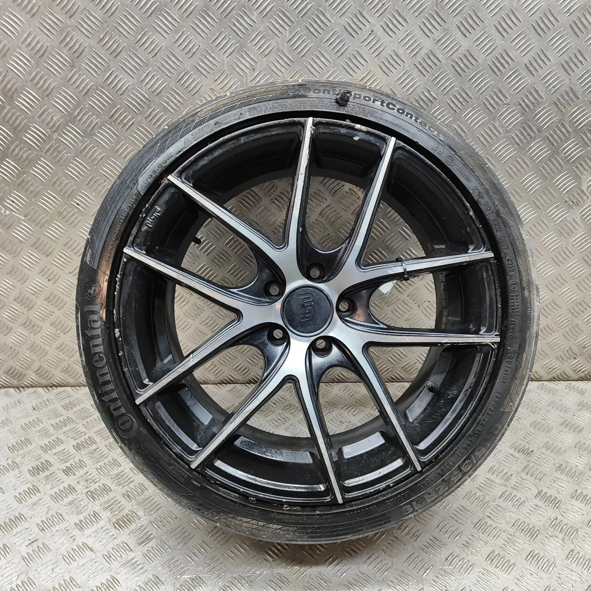 Audi A5 (B9) Alloy Wheel Alloy wheel — AUDI A5 (Sportback F5A) (2016-......