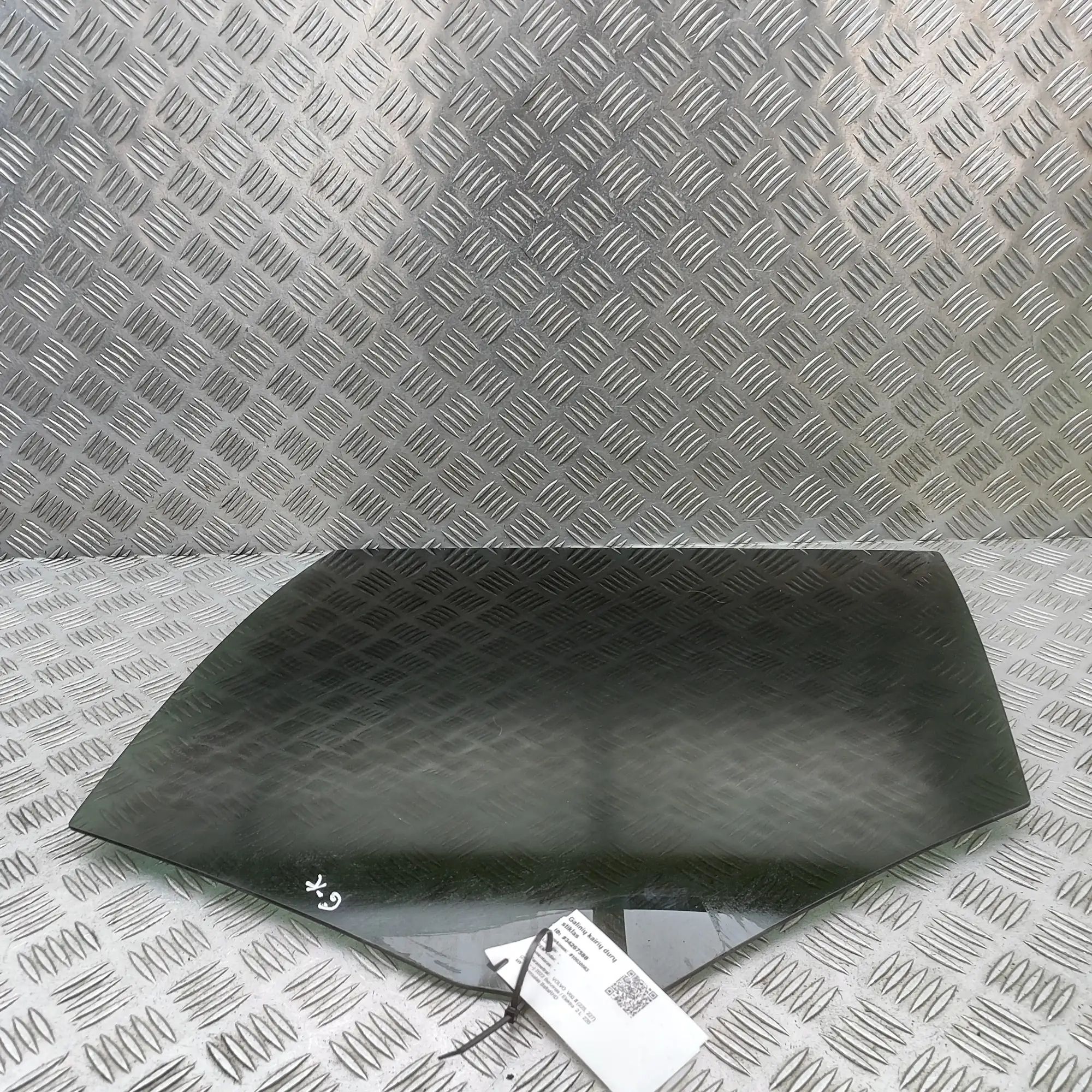 Volvo V60 Rear Left Door Window Rear Left Door Window — VOLVO V60 (II 225, 227)...