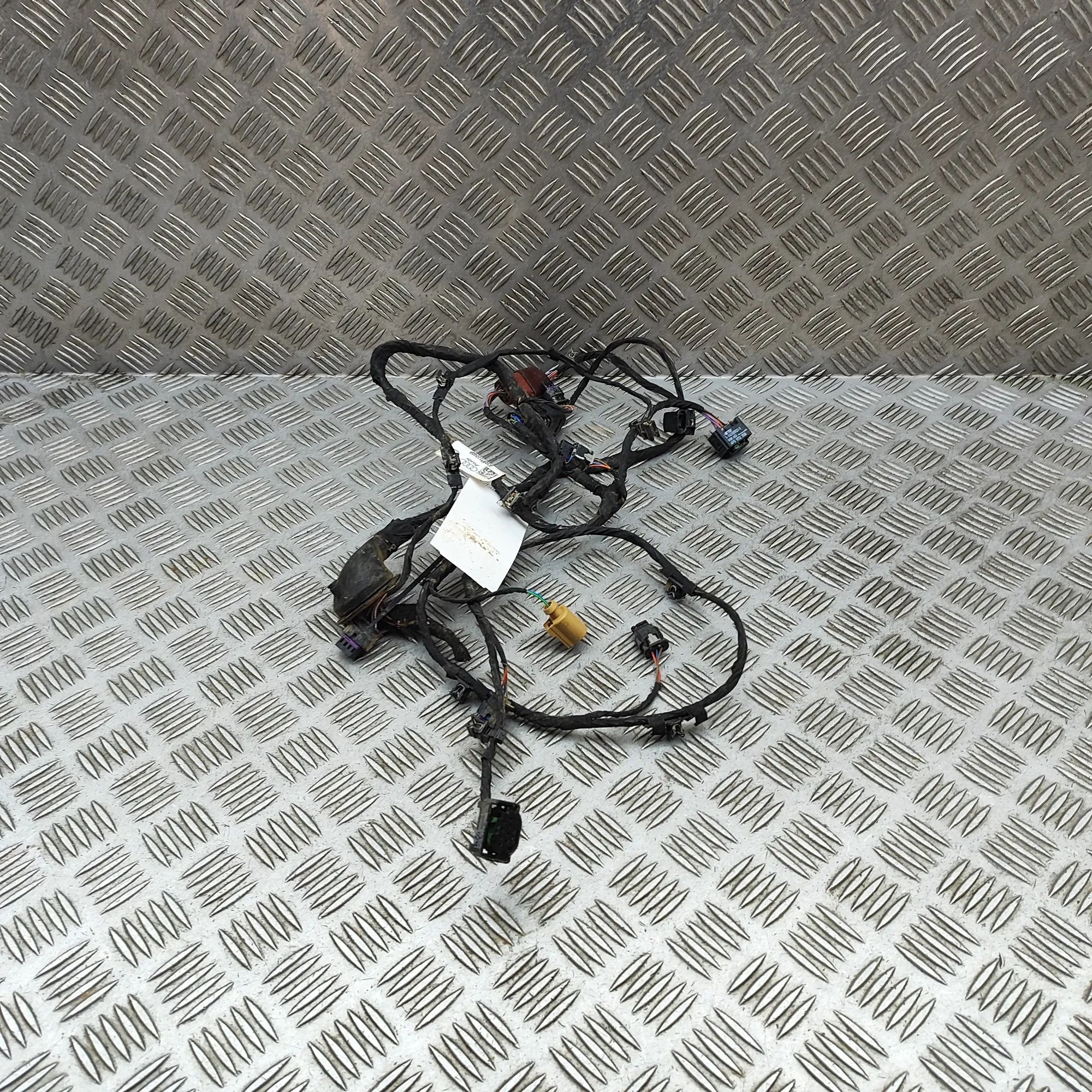 Audi Q3 (F3) Rear Parking Sensor Wiring Loom Rear Parking Sensor Wiring Loom — AUDI Q3 (F3) ...