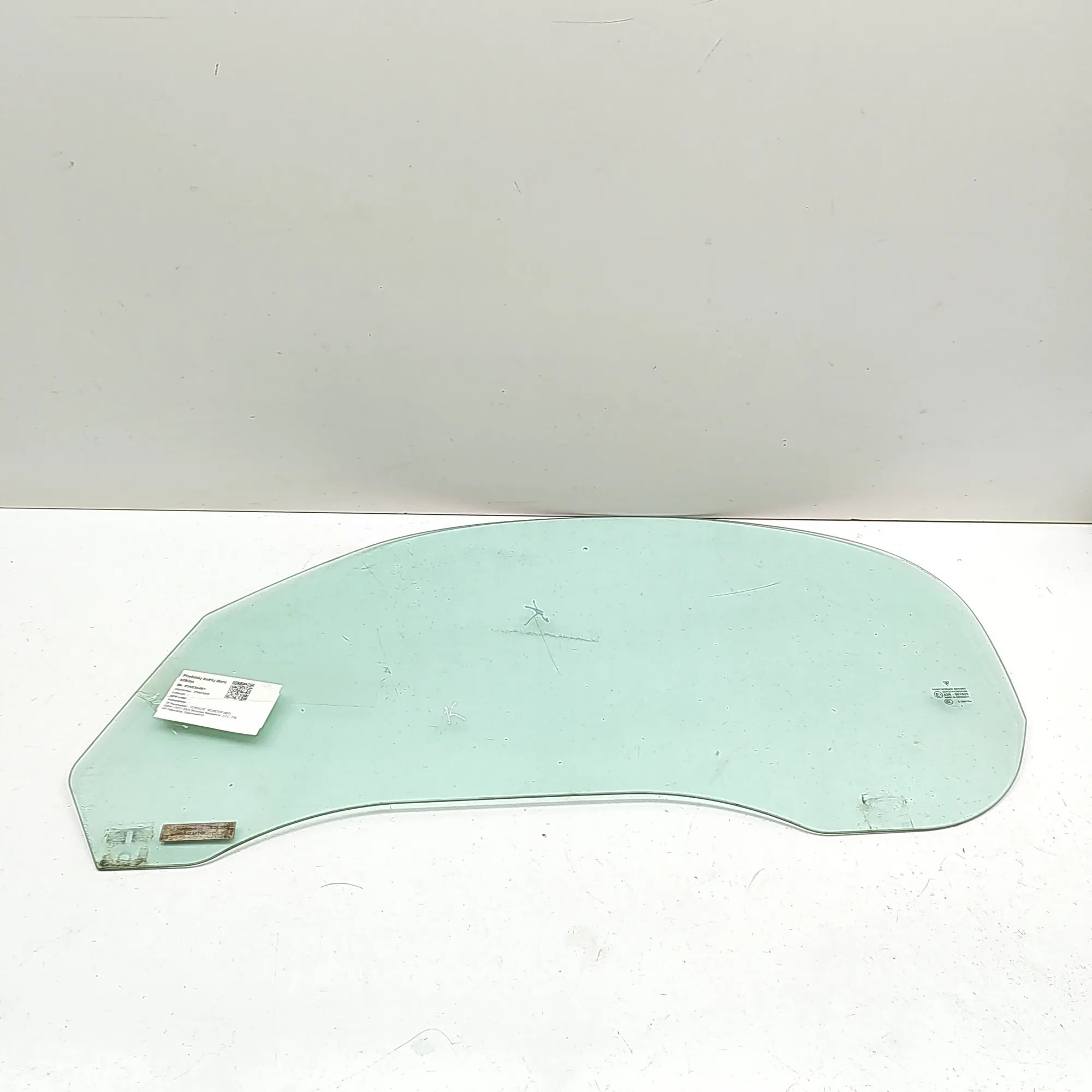 Porsche Boxster (987) Front Left Door Window Front Left Door Window — PORSCHE BOXSTER (987) ...