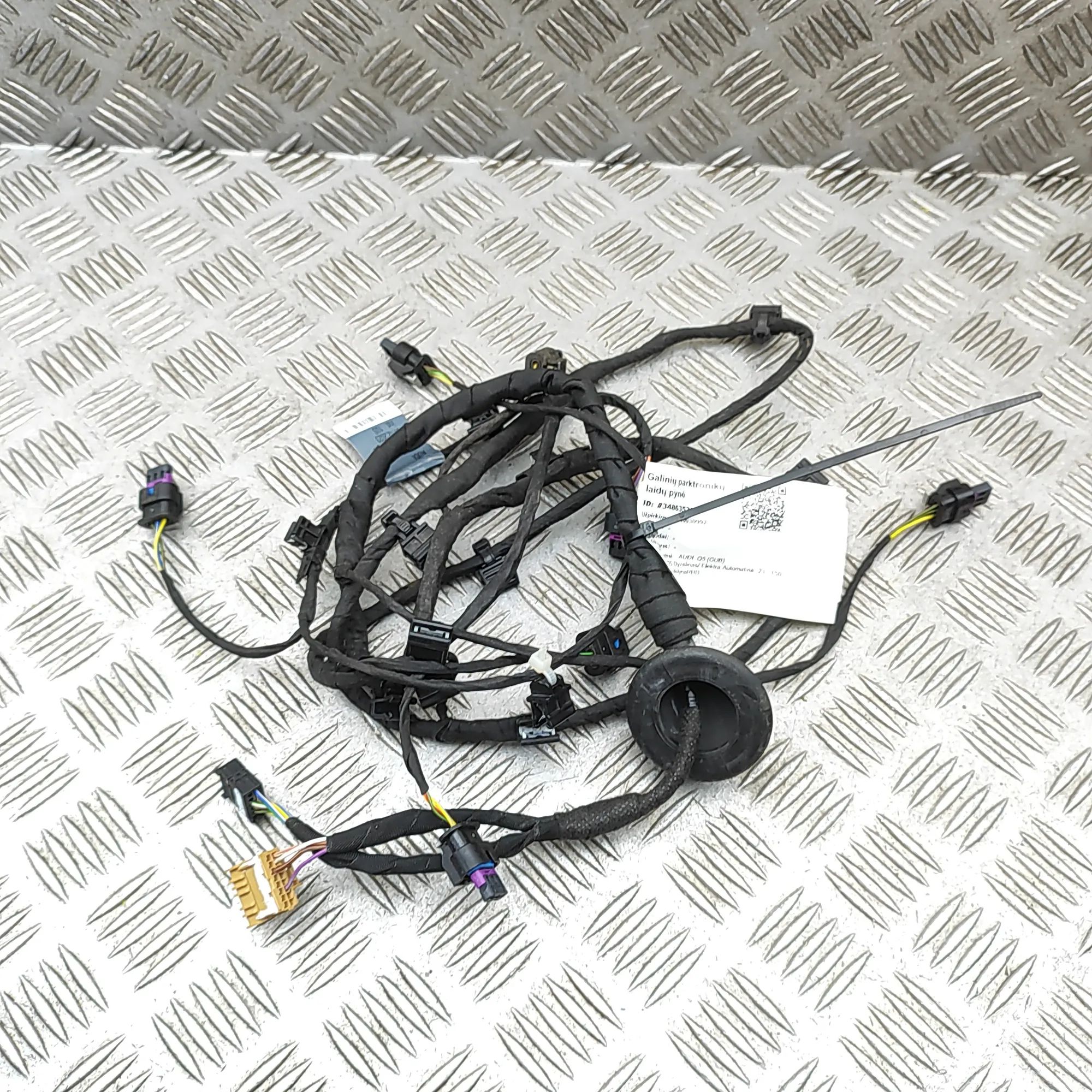 Audi Q5 (GU) Rear Parking Sensor Wiring Loom Rear Parking Sensor Wiring Loom — AUDI Q5 (GUB)...