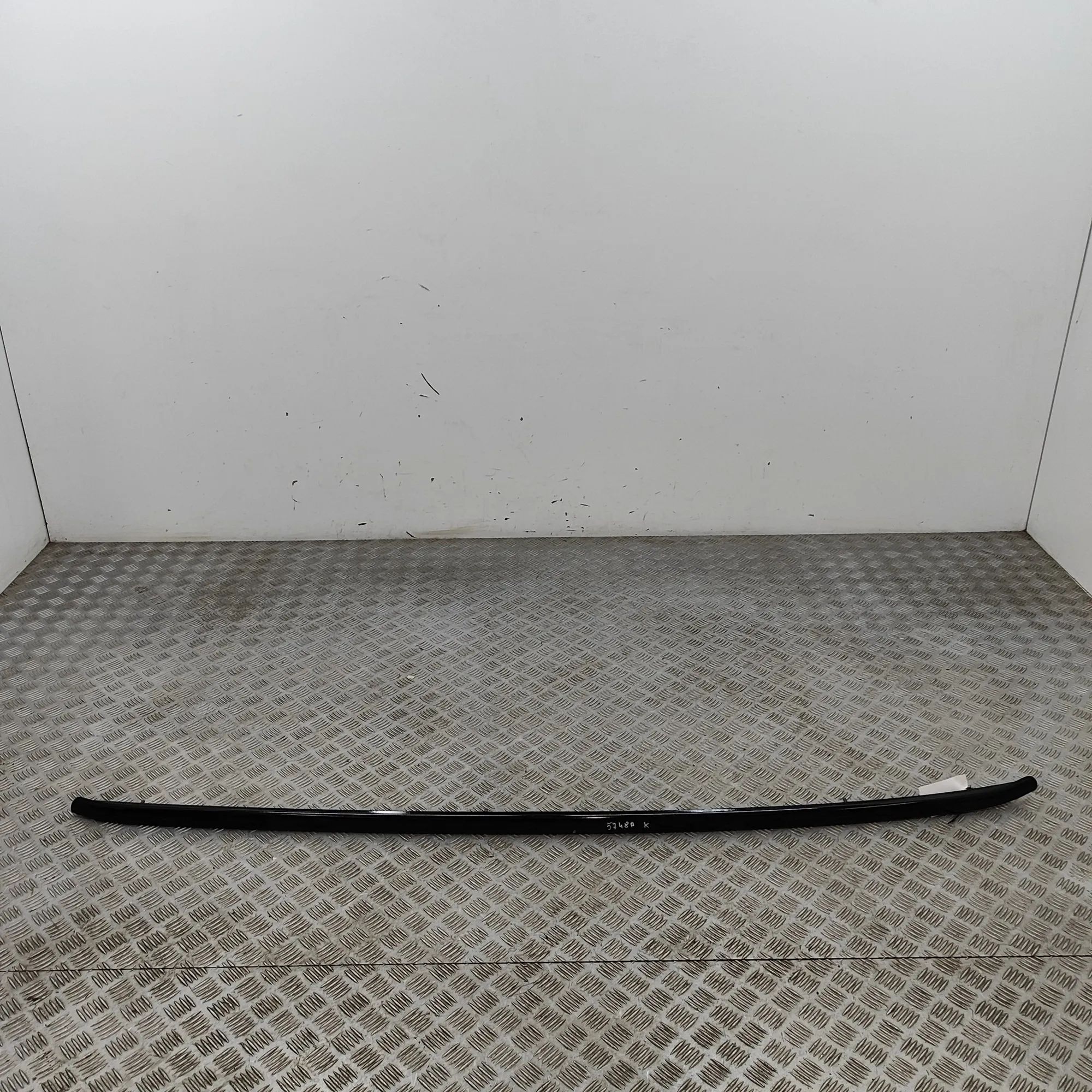 Skoda Enyaq Left Side Roof Rail Left Side Roof Rail — SKODA ENYAQ (iV SUV 5AC, ...
