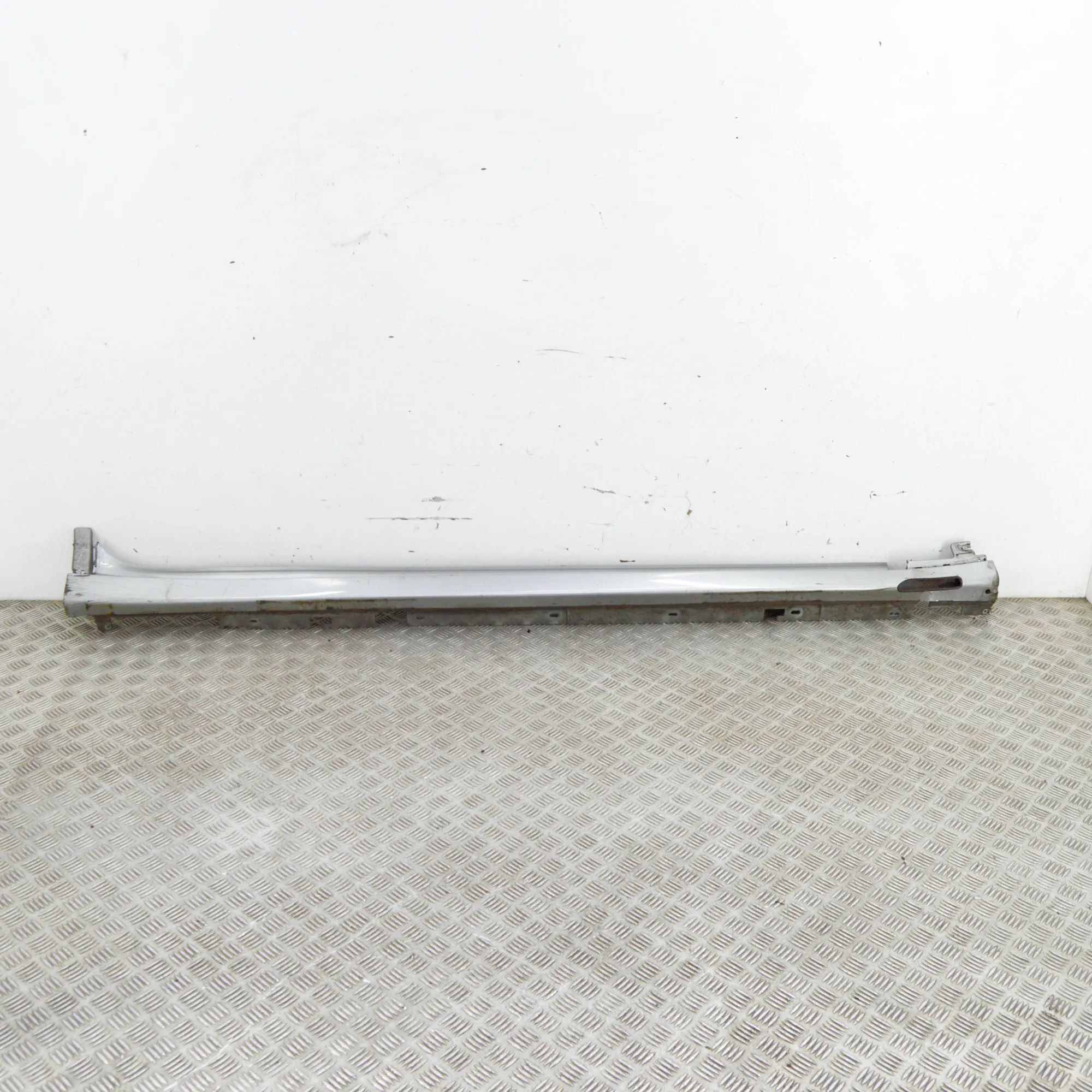 BMW X3 / iX3 (G01) Right Side Plastic Sideskirt Cover Right Side Plastic Sideskirt Cover — BMW X3 (G0...