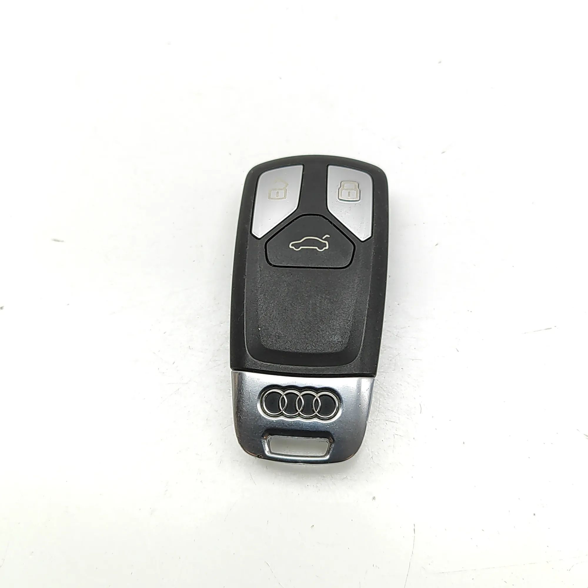 Audi TT (8S) Ключ зажигания Ignition key — AUDI TT (FV3) (2014-...) — 8S095...