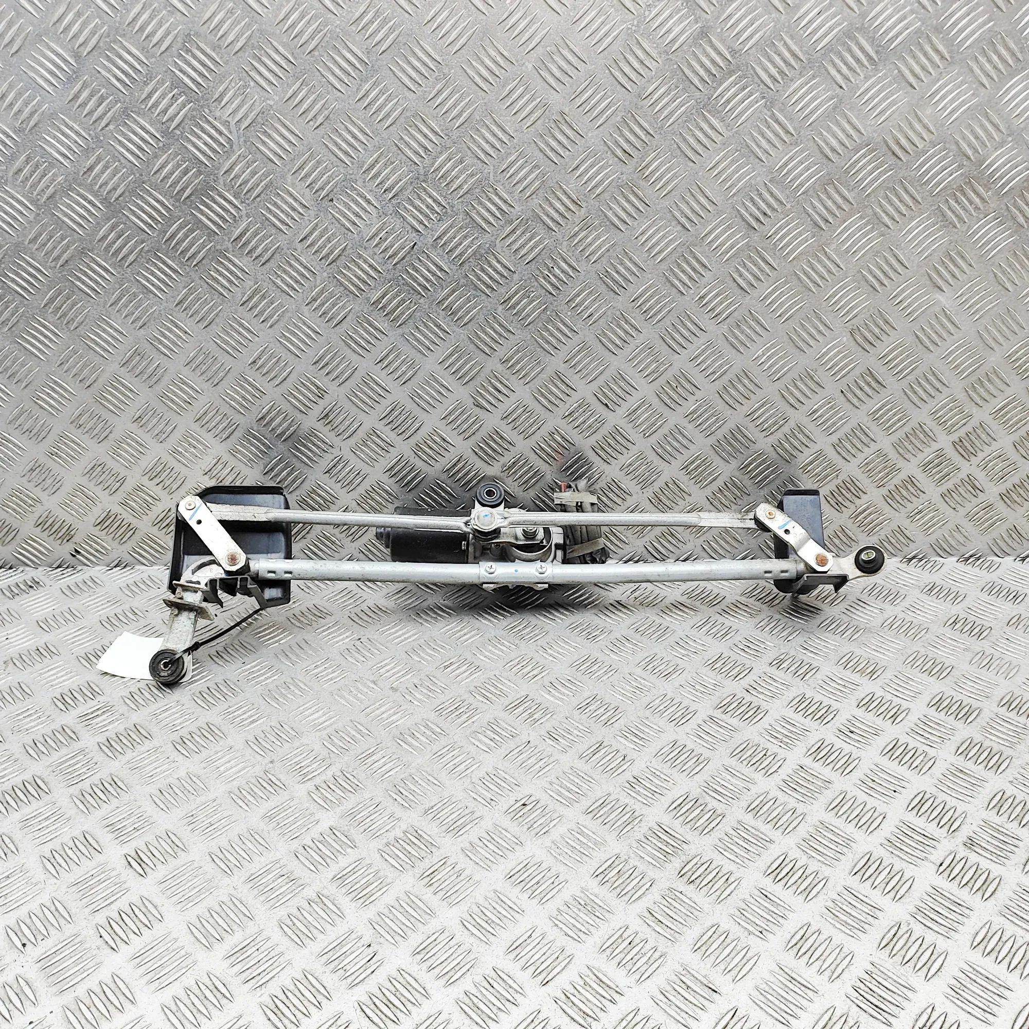 Isuzu D-Max Front Windshield Wiper Mechanism Front Windshield Wiper Mechanism — ISUZU D-MAX ...