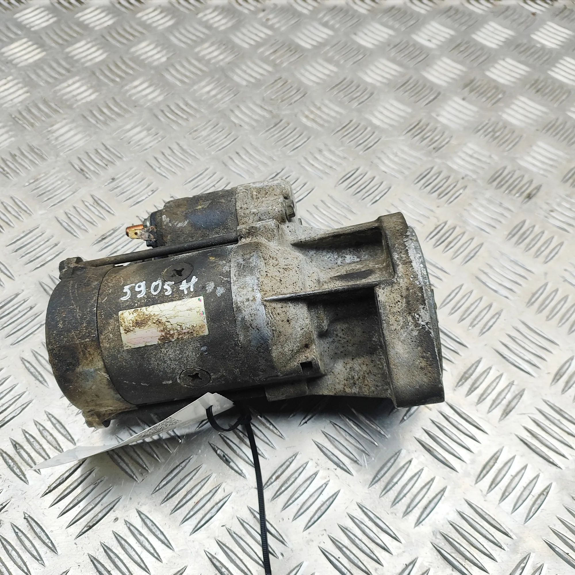 Isuzu D-Max Starter Motor Starter motor — ISUZU D-MAX (II TFR, TFS) (2012...
