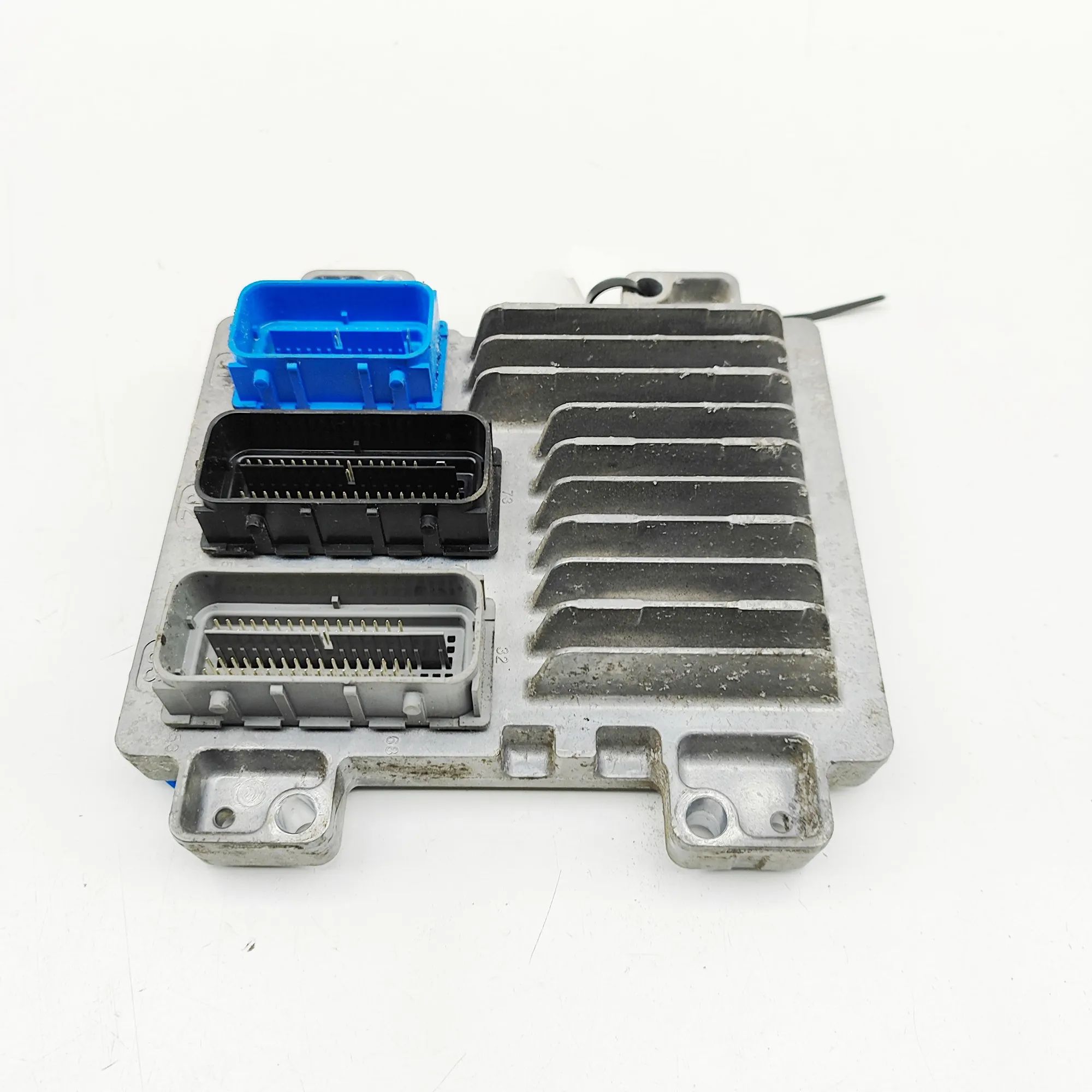 Opel Mokka (A) Engine Control Unit Engine Control Unit — OPEL MOKKA (MOKKA X) (201...