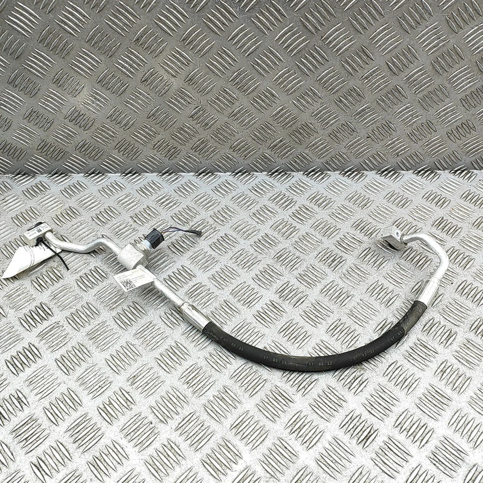 Skoda Enyaq A/C Air Con Hose Pipe A/C Air Con Hose Pipe — SKODA ENYAQ (iV SUV 5AC...