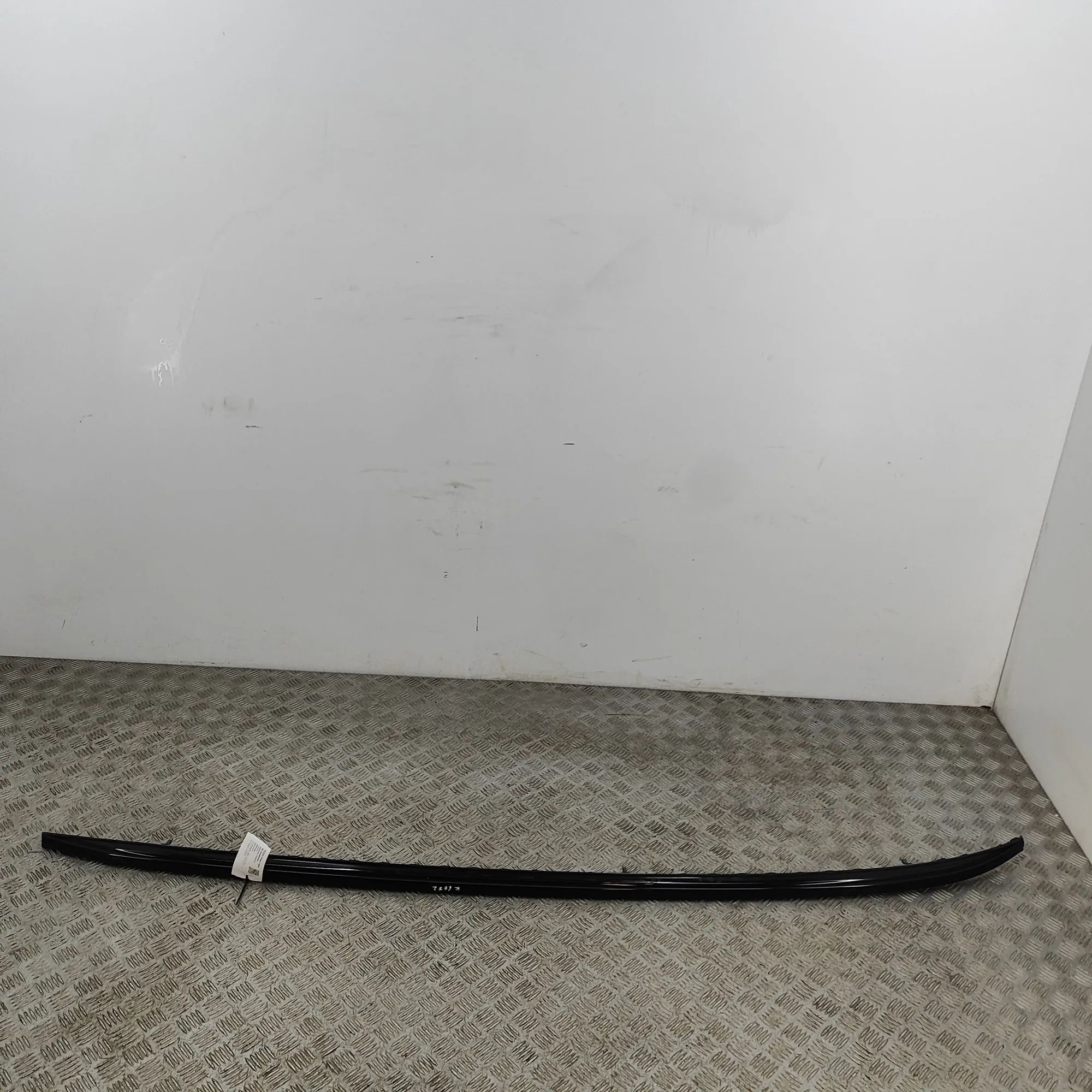 BMW X3 / iX3 (G01) Left Side Roof Rail Left Side Roof Rail — BMW X3 (G01, F97) (2017-....