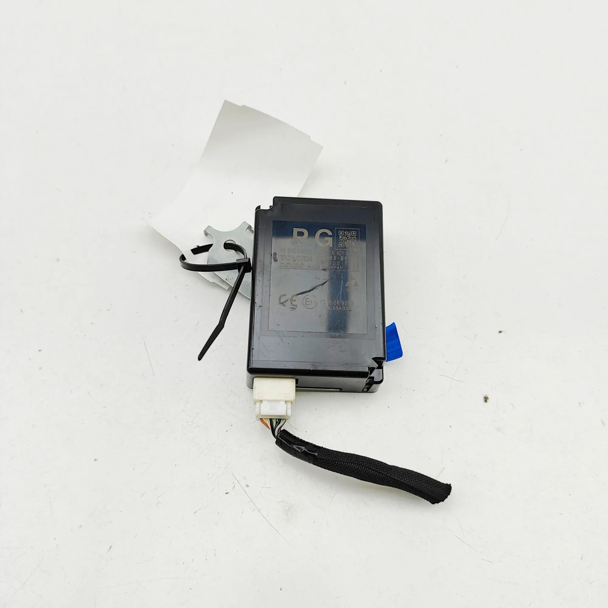 Toyota Land Cruiser 150 Immobiliser Control Module Immobiliser Control Module — TOYOTA LAND CRUISE...