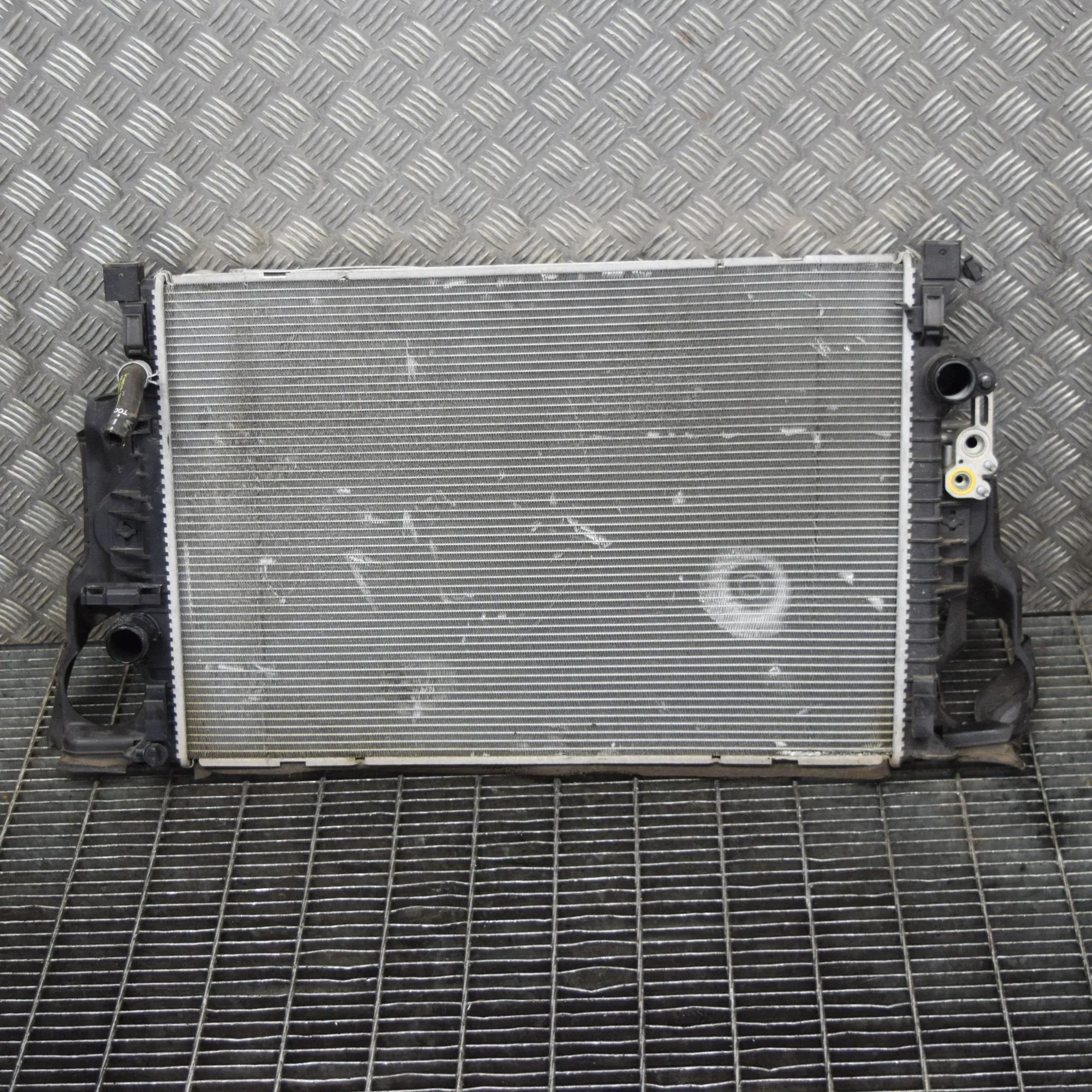 Volvo XC70 Cooling Radiator Pack Cooling Radiator Pack — VOLVO XC70 II (2007-201...