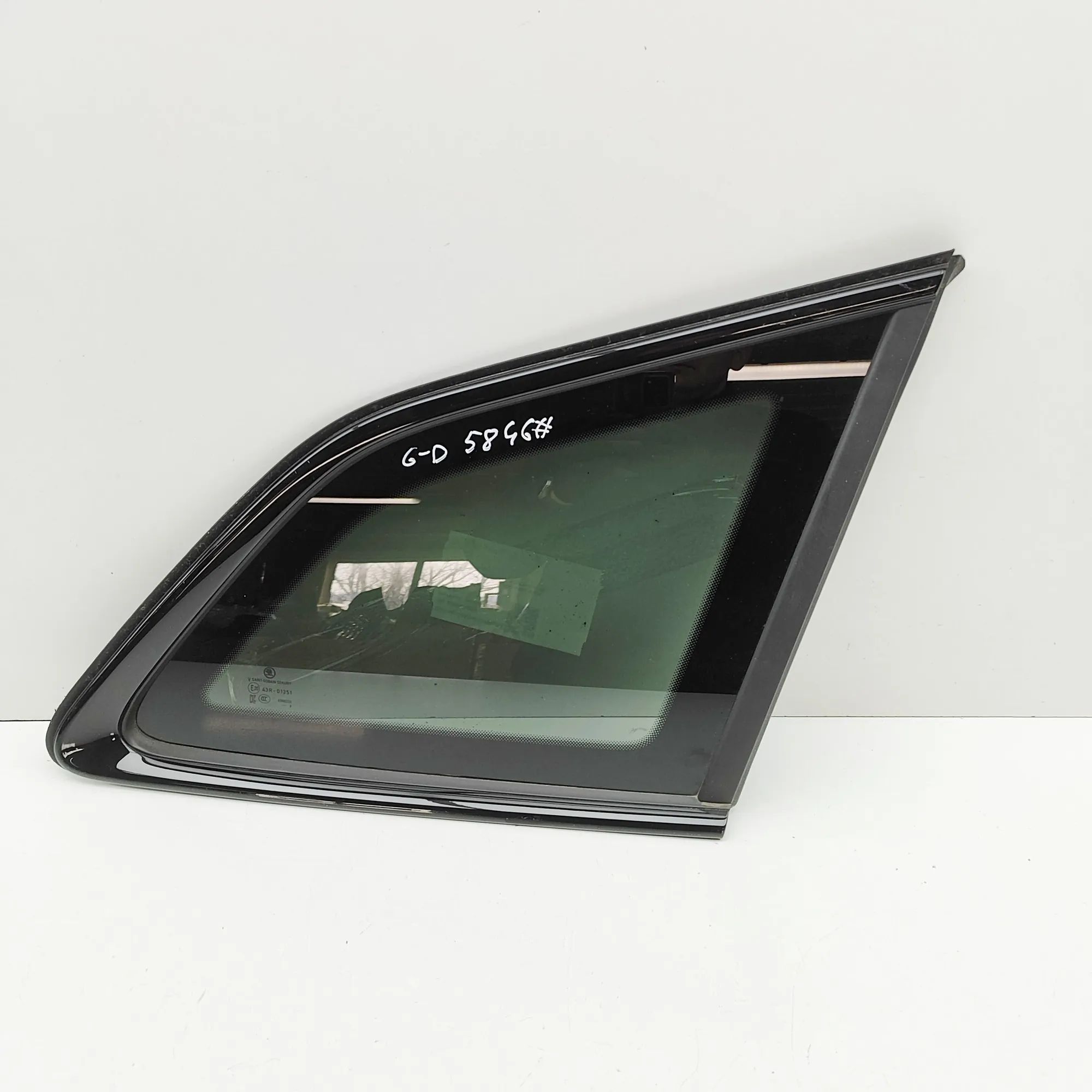 Skoda Enyaq Rear Right Quarter Window Rear Right Quarter Window — SKODA ENYAQ (iV SUV...