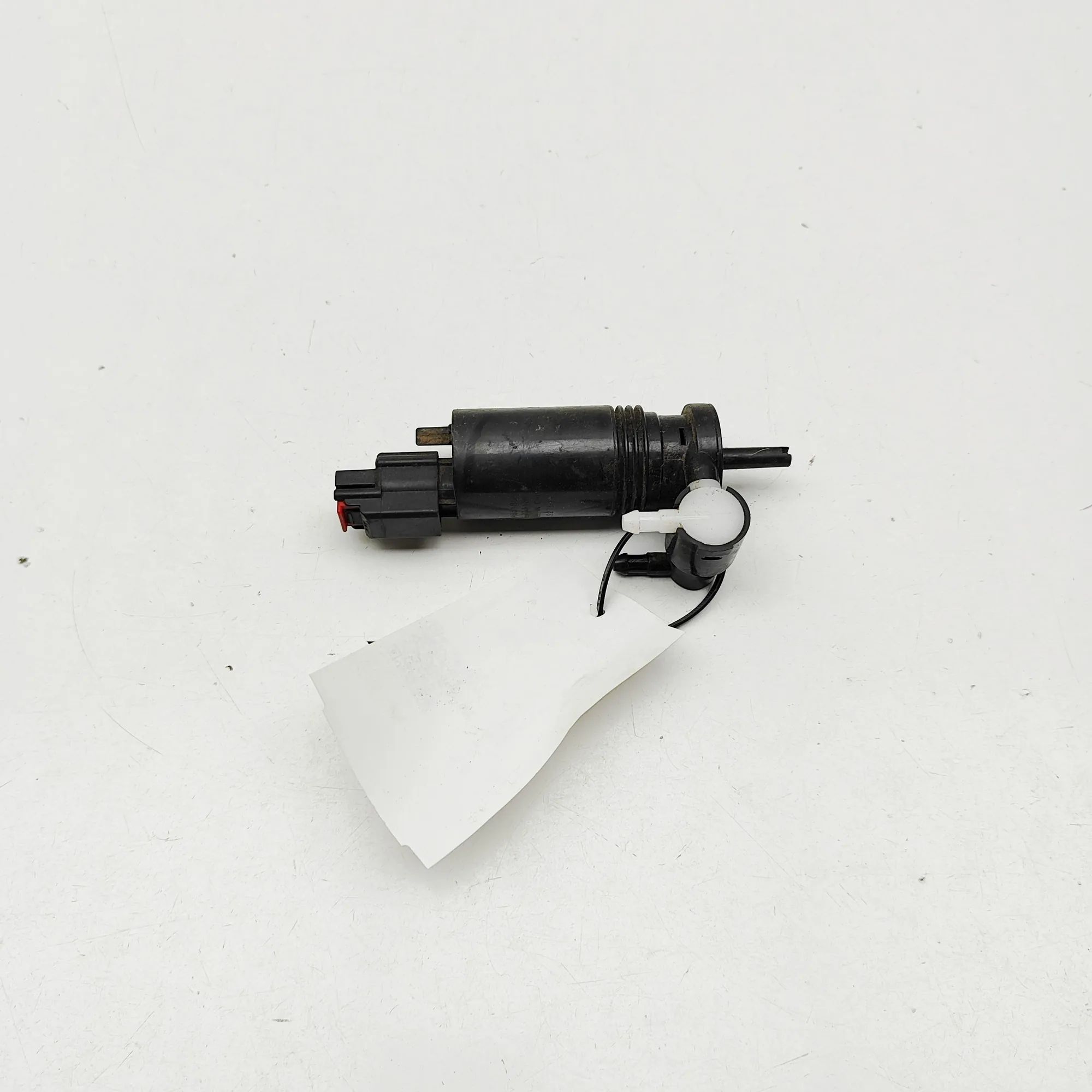 Land Rover Range Rover (L405) Washer pump Washer pump — LAND ROVER RANGE ROVER (IV L405) ...