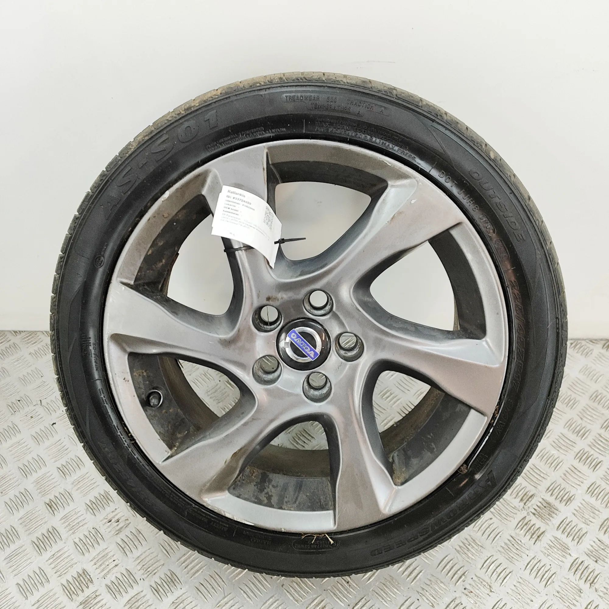 Volvo V40 Alloy Wheel Alloy wheel — VOLVO V40 (Cross Country 526) (20...