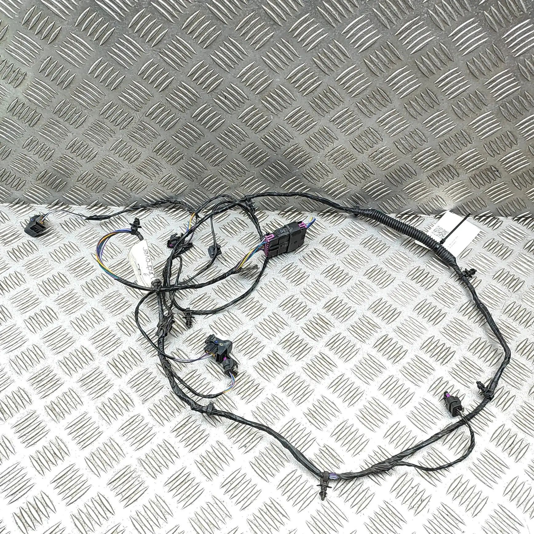 Land Rover Discovery Sport Front Parking Sensor Wiring Loom Front Parking Sensor Wiring Loom — LAND ROVER D...