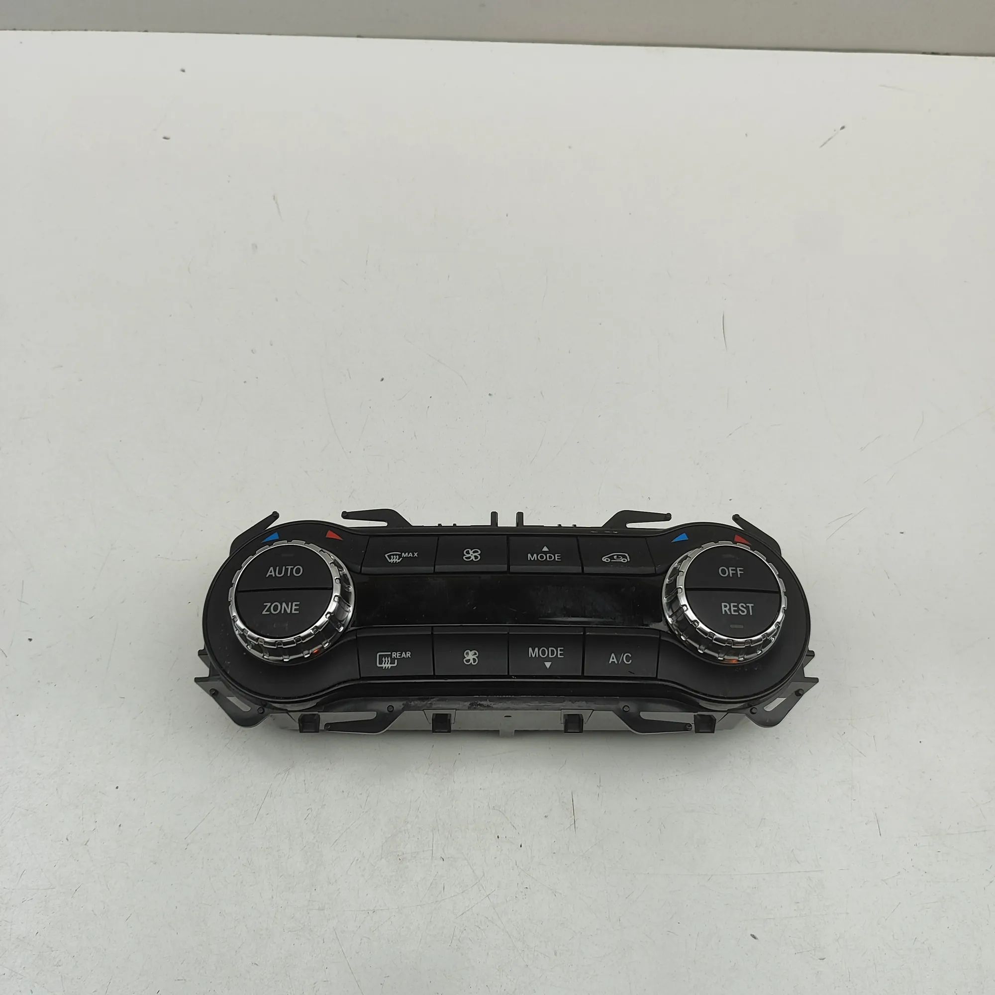 Mercedes-Benz CLA (C117) Climate control unit