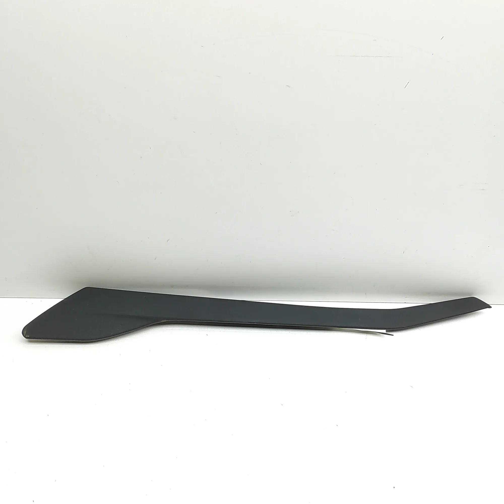 Land Rover Discovery Sport Centre console trim Centre console trim — LAND ROVER DISCOVERY SPOR...