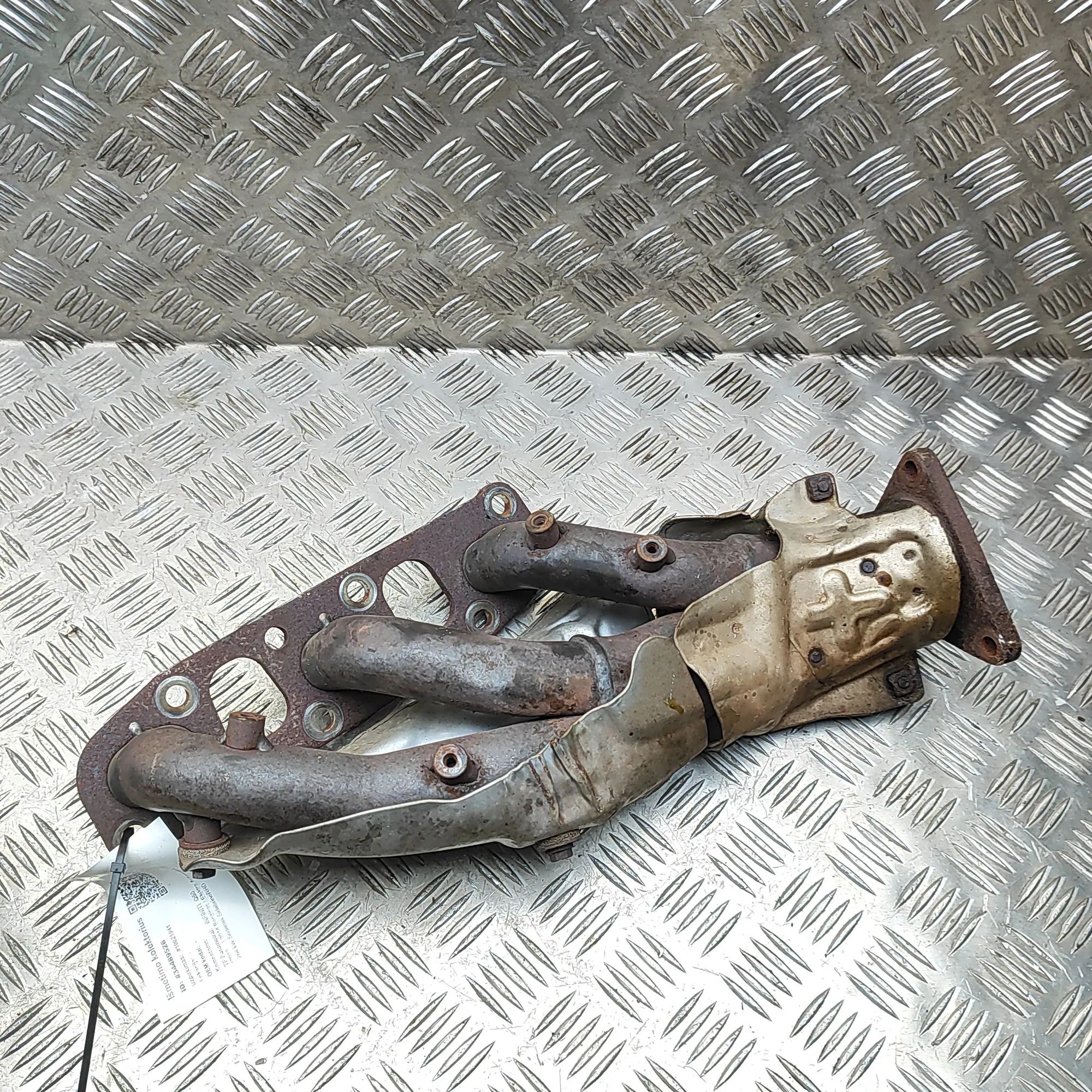 Infiniti Q50 exhaust manifold Exhaust manifold — INFINITI Q50 (2013-...) — 14...