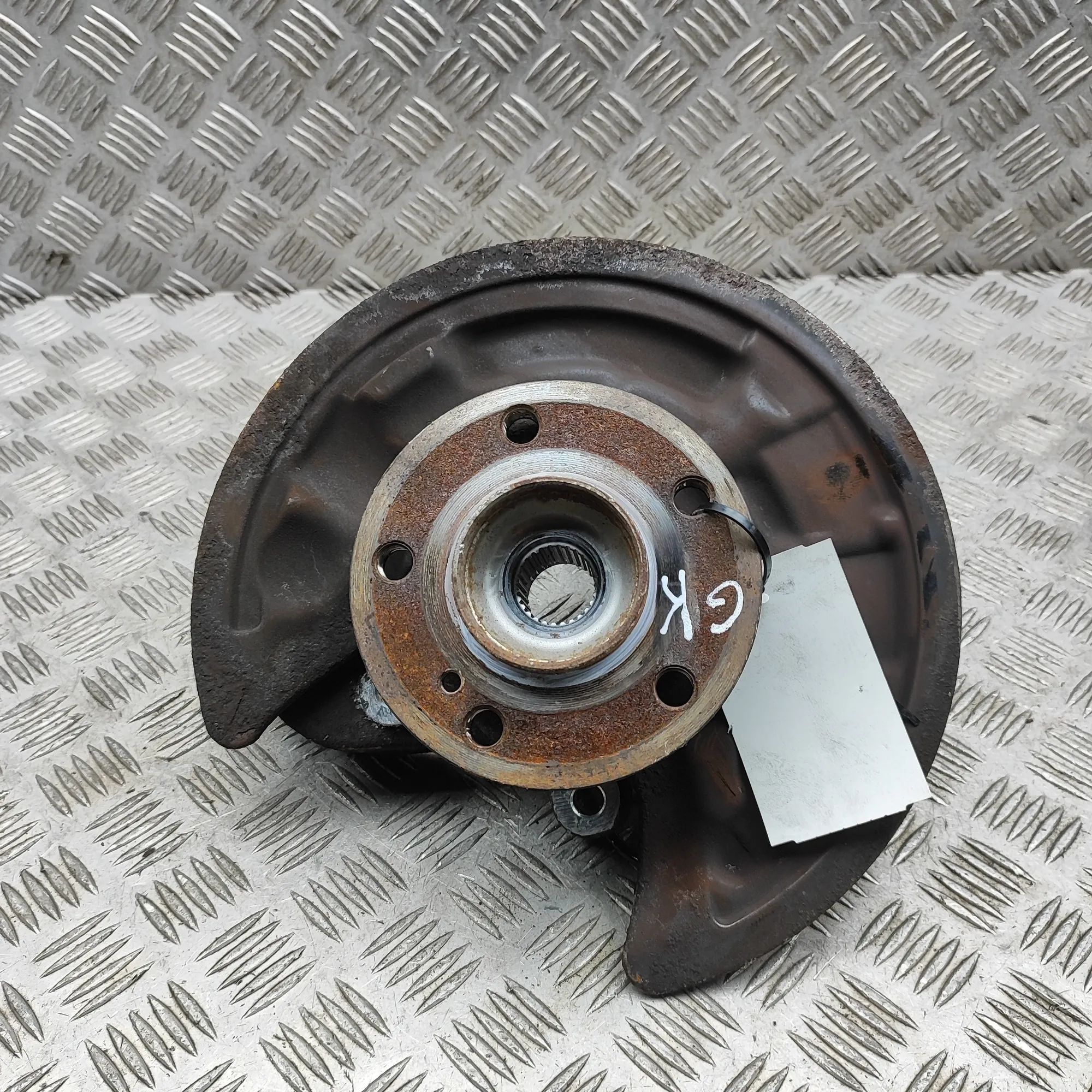 Mercedes-Benz GLA (X156) Rear Left Wheel Hub Spindle Rear Left Wheel Hub Spindle — MERCEDES BENZ GLA...