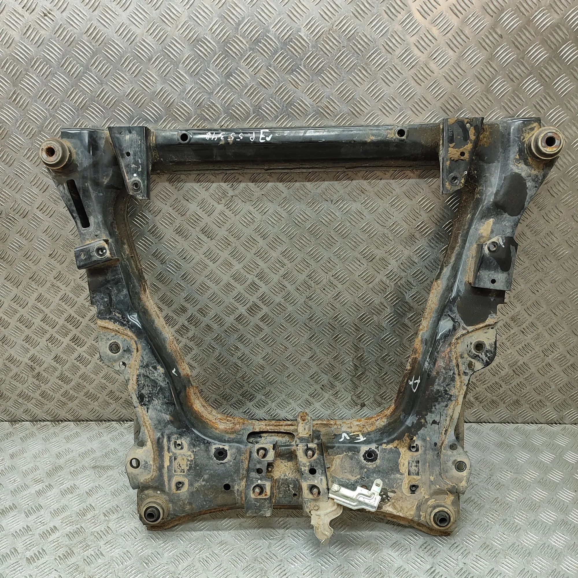 Nissan Leaf Front subframe Front subframe — NISSAN LEAF (ZE1) (2017-...) —...