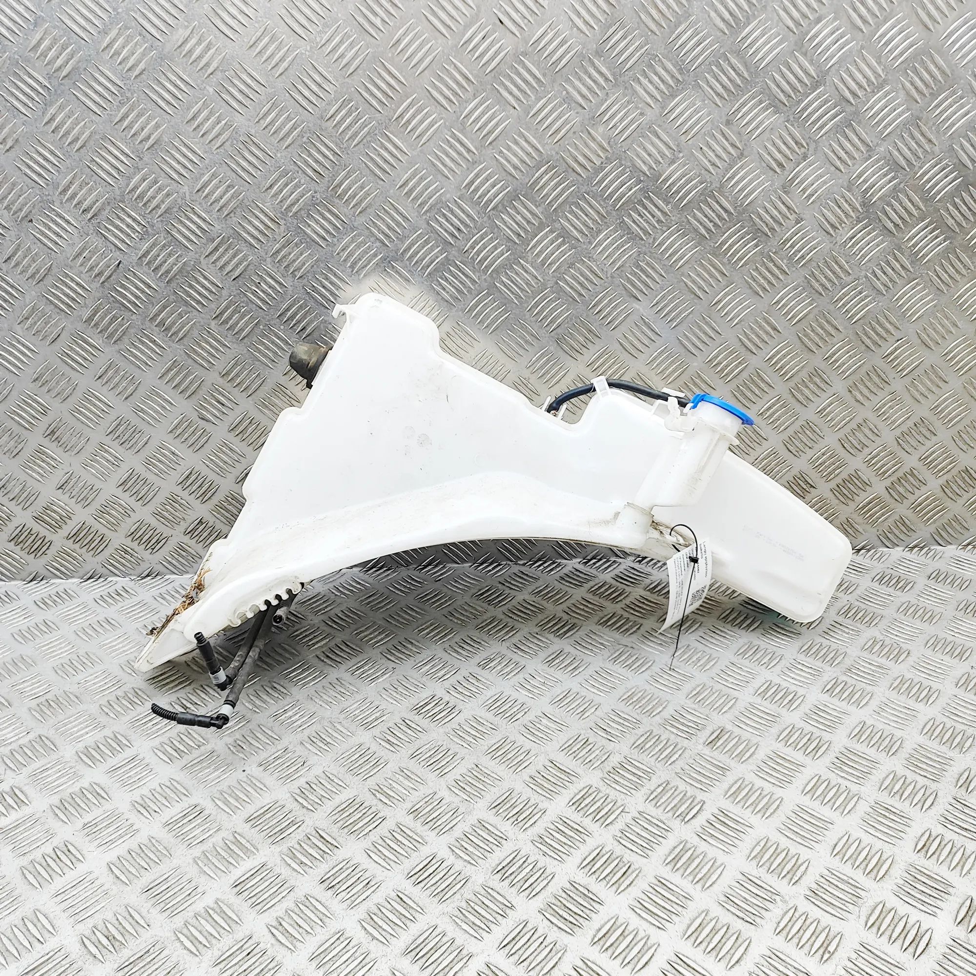 Land Rover Range Rover Evoque Window Washer Tank Window Washer Tank — LAND ROVER RANGE ROVER EVO...