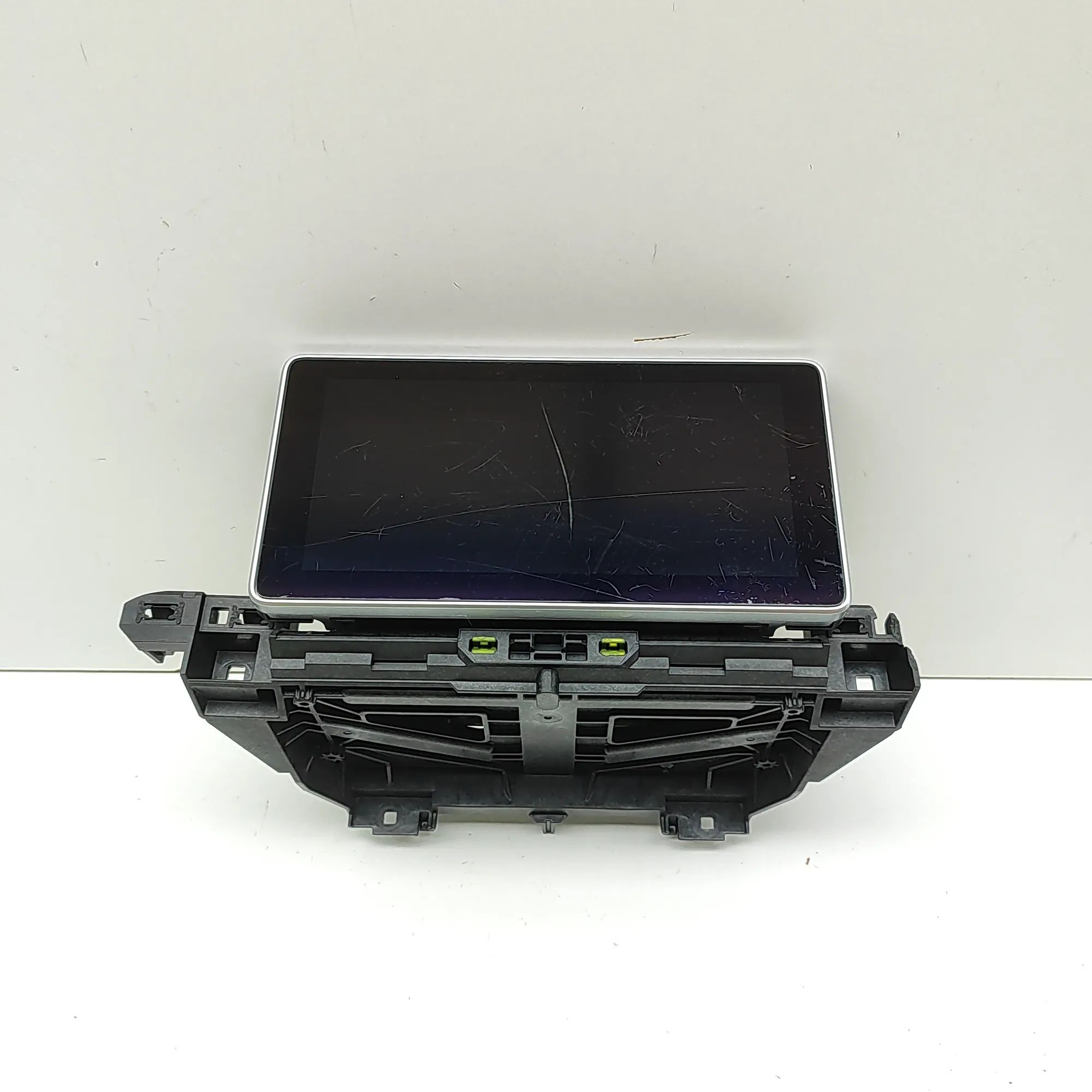 Audi Q5 (FY) Navigation display Navigation display — AUDI Q5 (FY) (2016-...) — ...