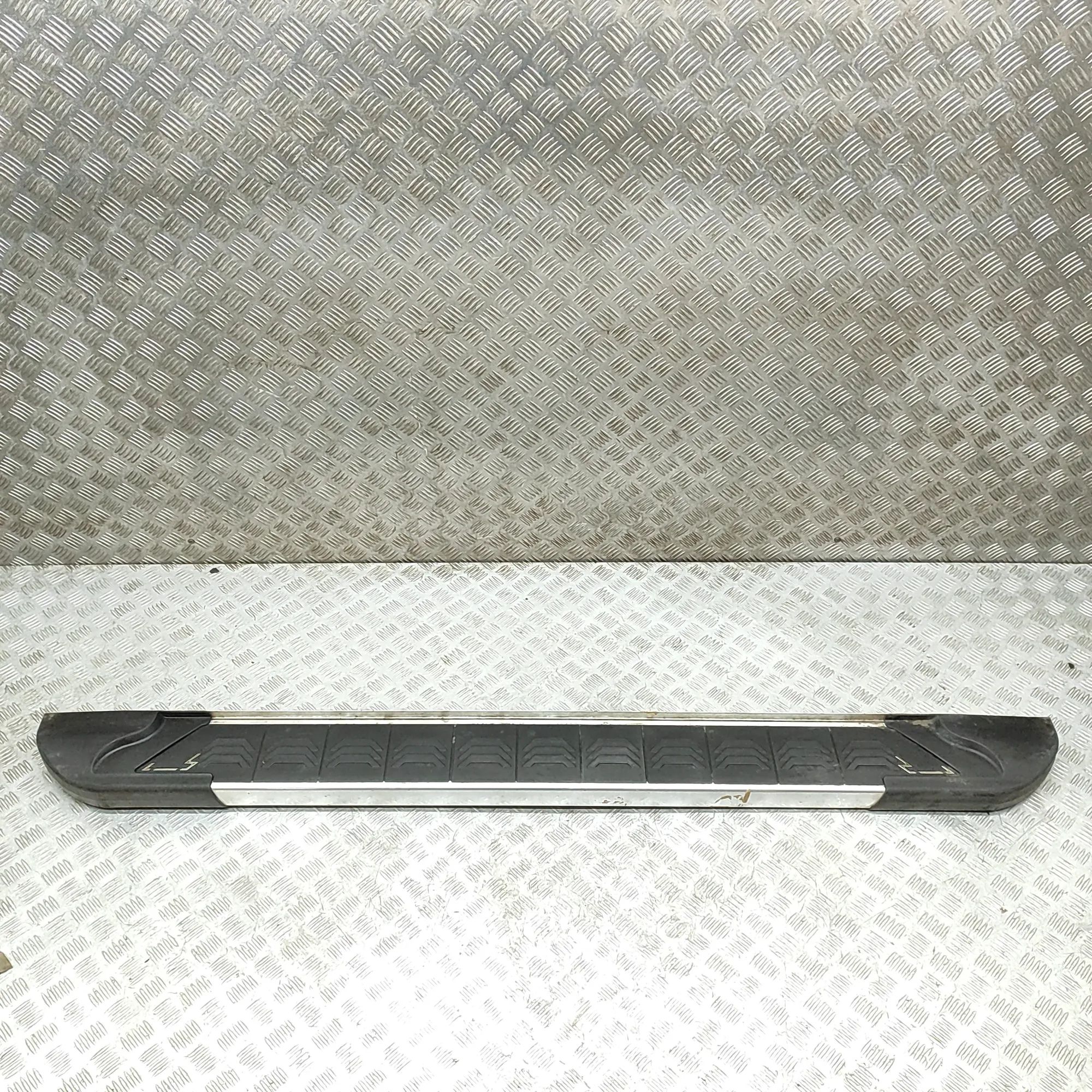 Opel Mokka (A) Right Side Sliding Door Step Right Side Sliding Door Step — OPEL MOKKA (MOKK...