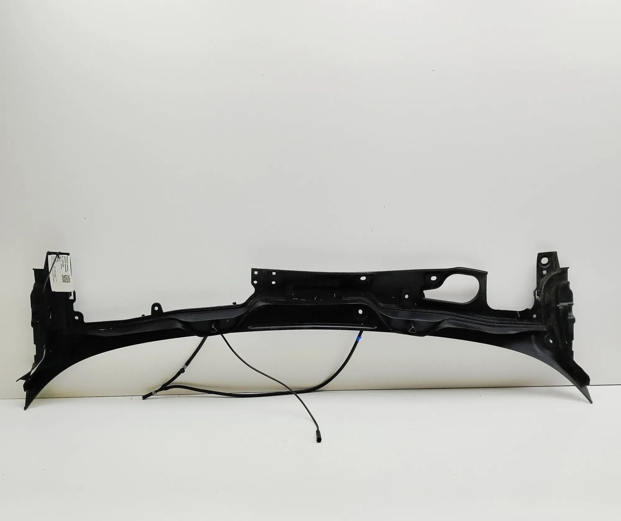 Land Rover Range Rover Evoque Front Wiper Cowl Trim Front Wiper Cowl Trim — LAND ROVER RANGE ROVER ...