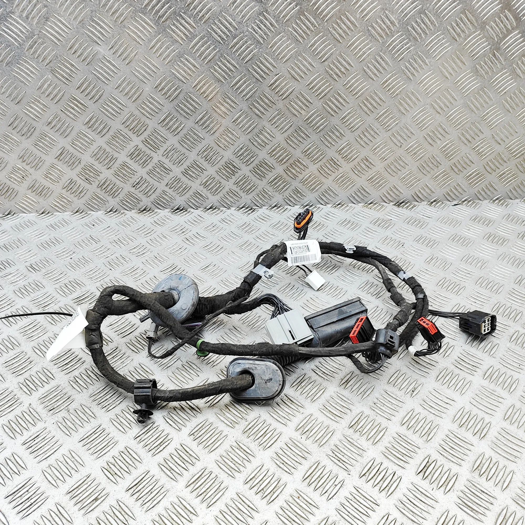 Land Rover Range Rover (L405) Door wiring — rear right Door wiring — rear right — LAND ROVER RANGE ROV...