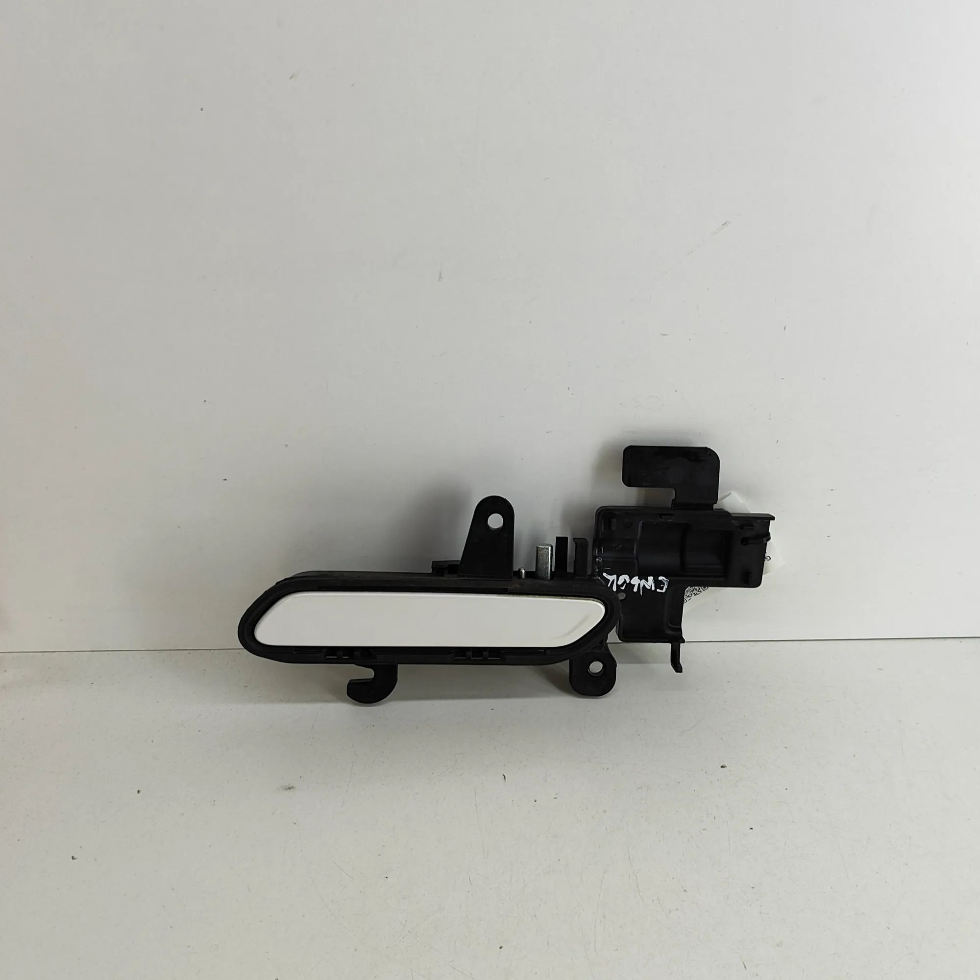 Kia EV6 Exterior door handle — rear left Exterior door handle — rear left — KIA EV6 (CV)...