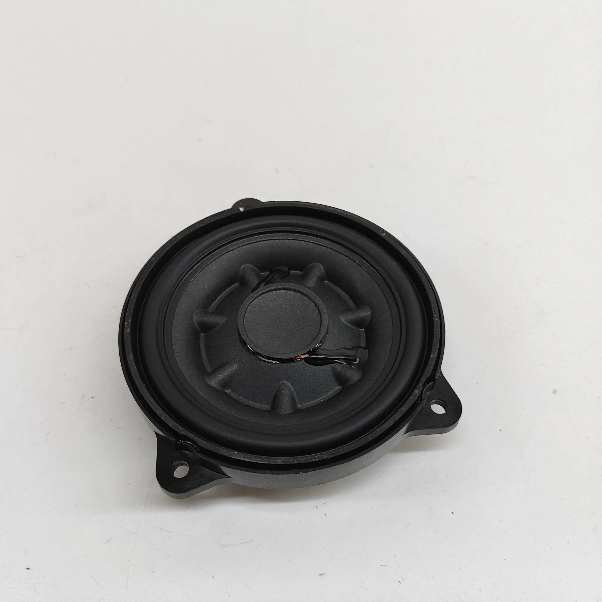 Land Rover Range Rover Sport (L461) Rear Right Door Speaker Rear Right Door Speaker — LAND ROVER RANGE ROVE...