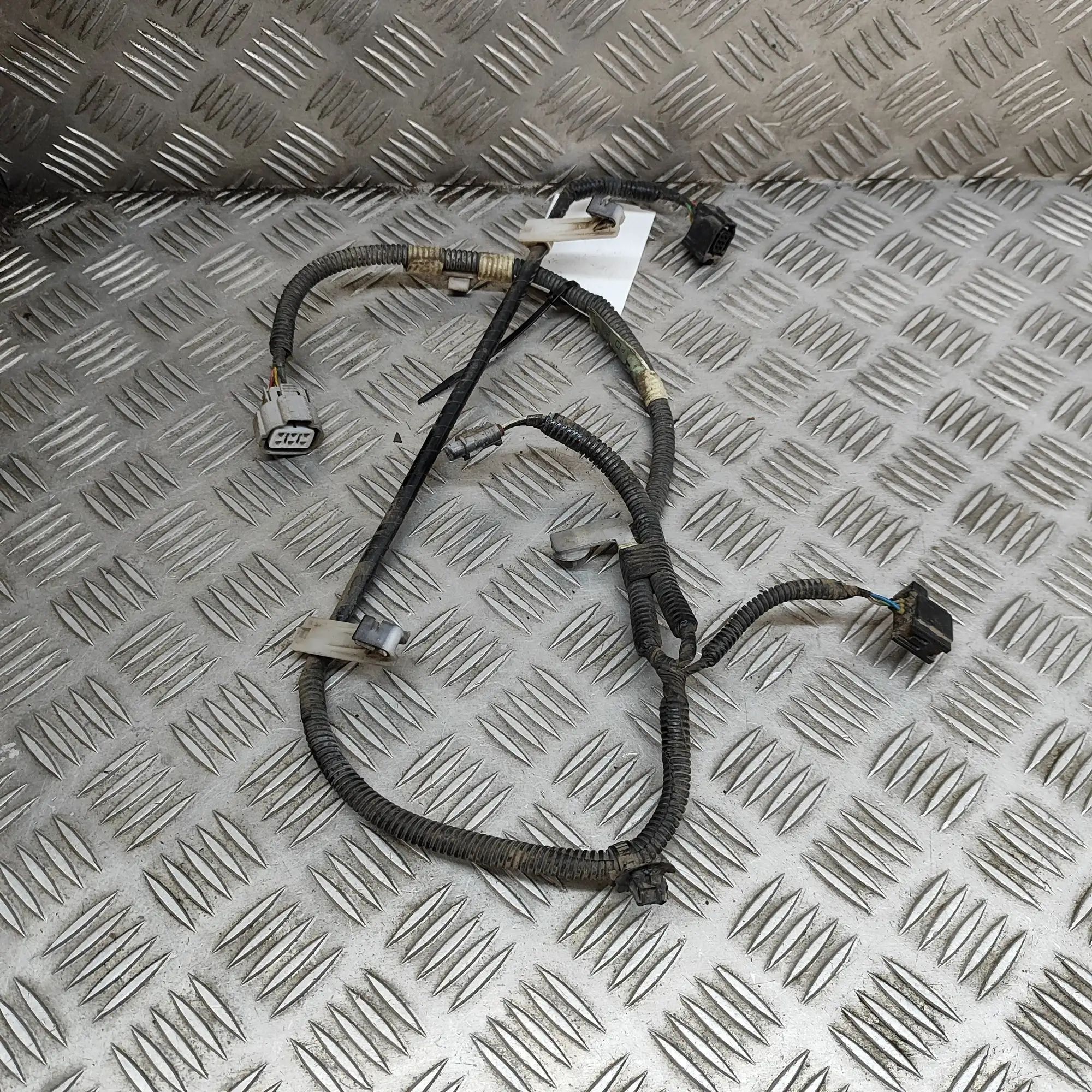 Toyota Land Cruiser 150 Rear Parking Sensor Wiring Loom Rear Parking Sensor Wiring Loom — TOYOTA LAND C...