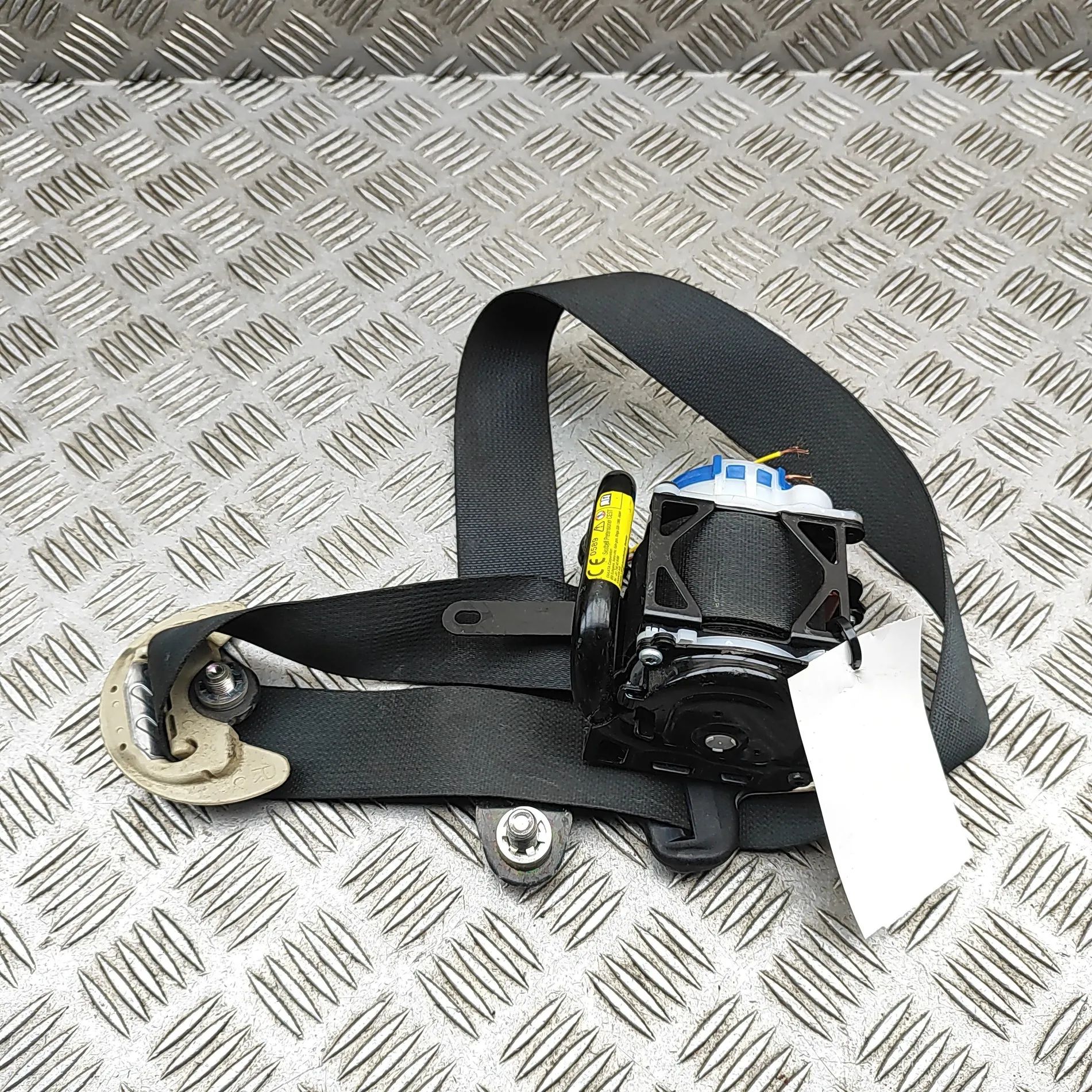 Mitsubishi Outlander Front Right Seatbelt Front Right Seatbelt — MITSUBISHI OUTLANDER (II...