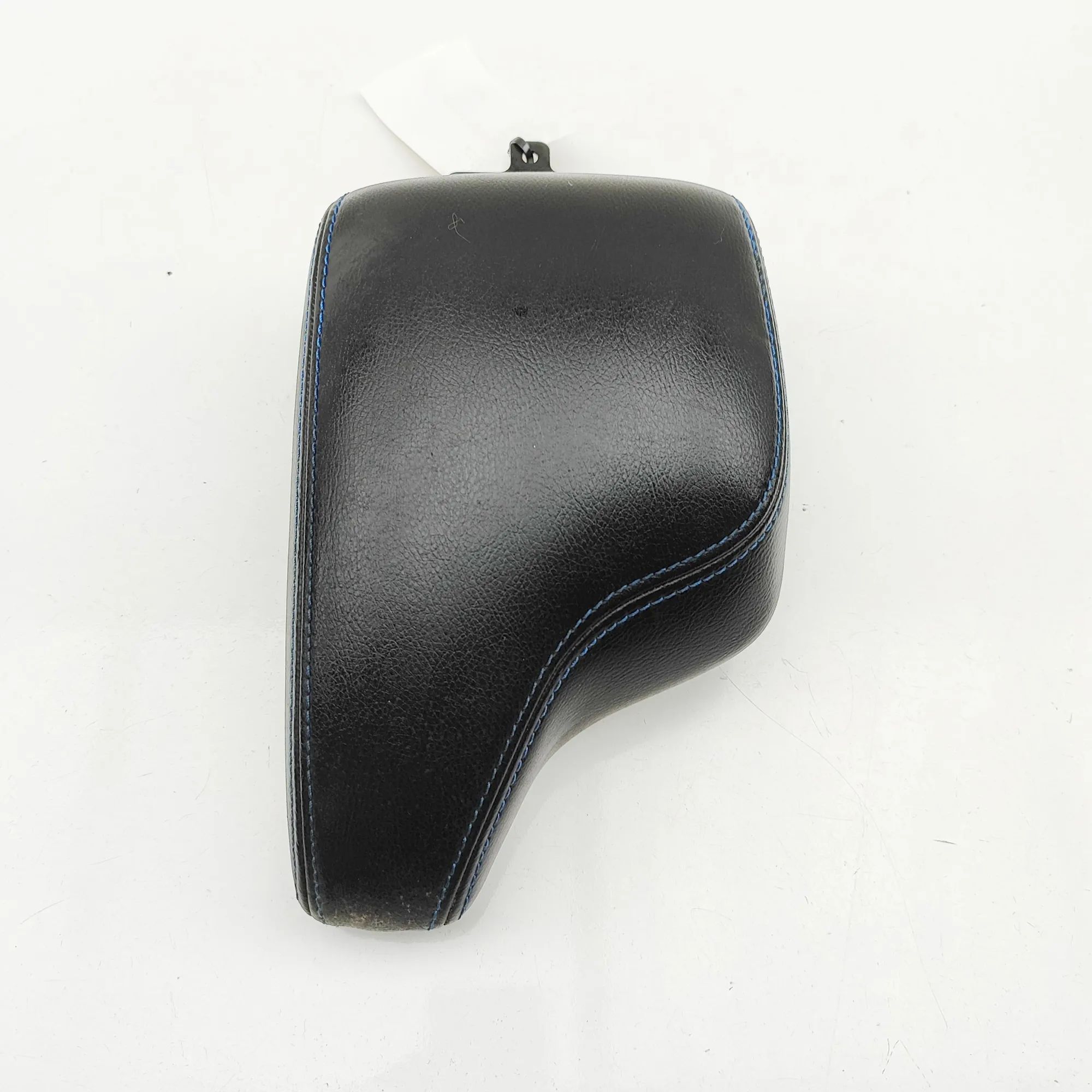 Nissan Leaf Käsinoja Armrest — NISSAN LEAF (ZE1) (2017-...) — 96920-...