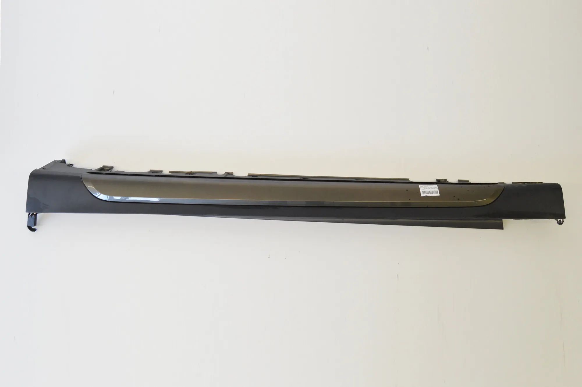 BMW X5 (E70) Left Side Plastic Sideskirt Cover Left Side Plastic Sideskirt Cover — BMW X5 (F15...