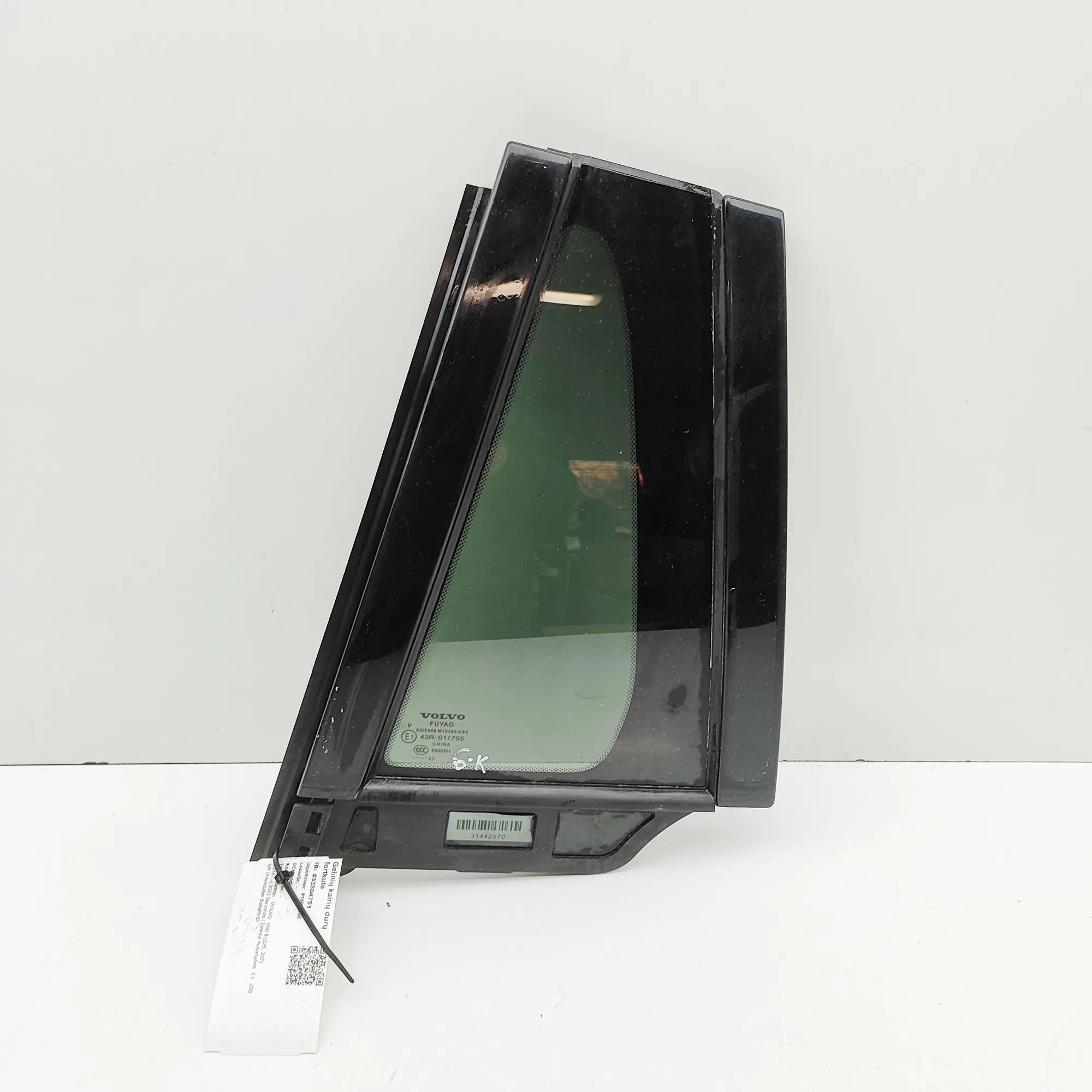 Volvo V60 Rear door left-hand window Rear door left-hand window — VOLVO V60 (II 225,...