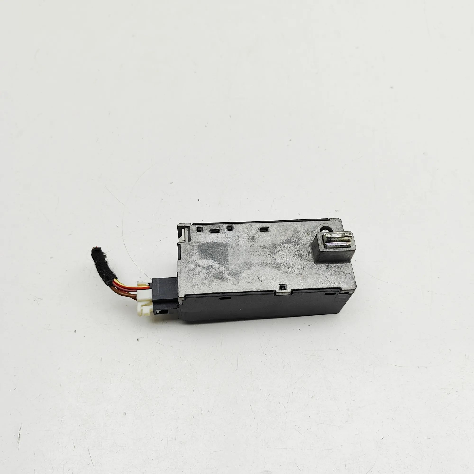 Mercedes-Benz CLA (C117) Steering lock control unit