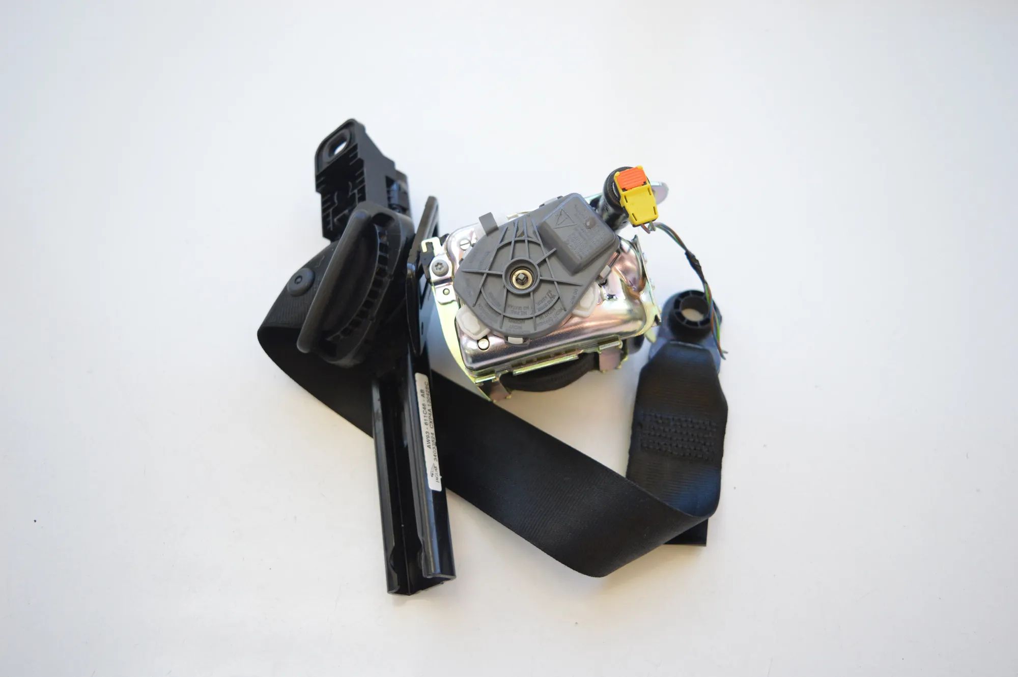 Jaguar XJ Front Right Seatbelt Front Right Seatbelt — JAGUAR XJ (X351) (2009-....
