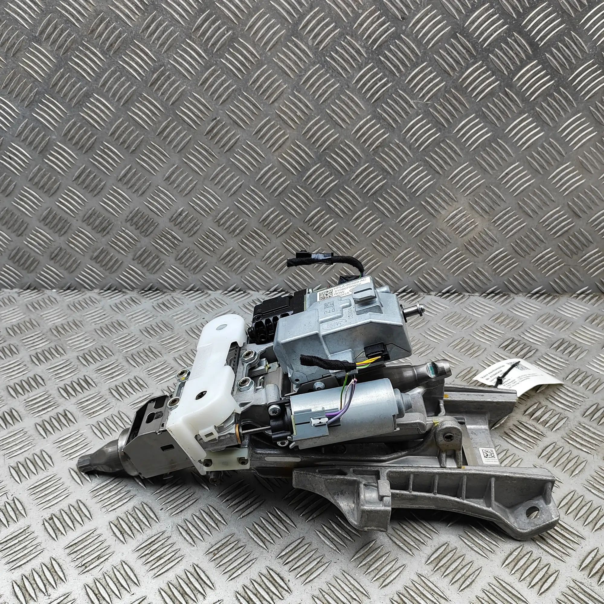 Land Rover Discovery Steering Column Mechanism Steering Column Mechanism — LAND ROVER DISCOVER...