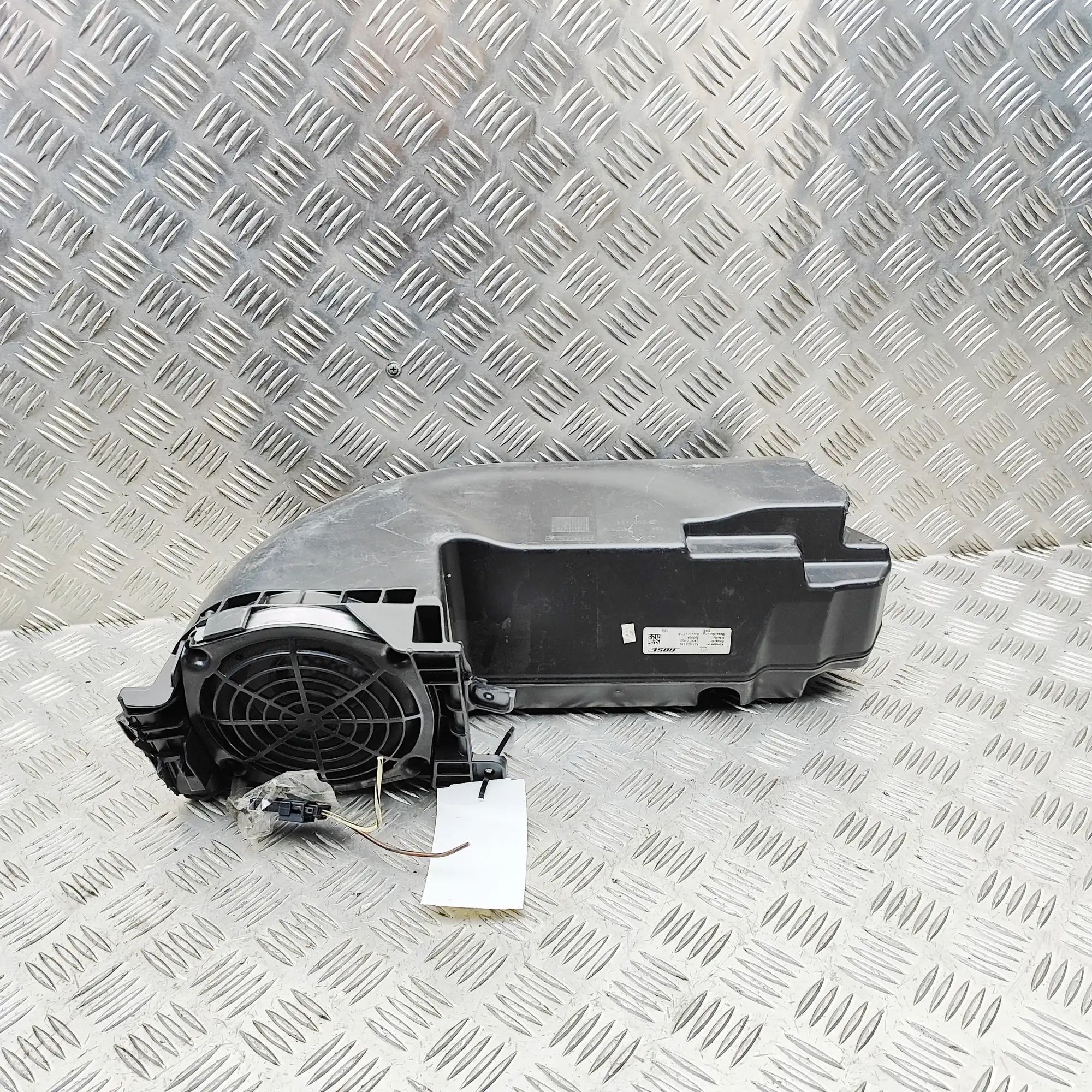 Audi TT (8J) Subwoofer Subwoofer — AUDI TT (Roadster 8J9) (2007-2014) ...