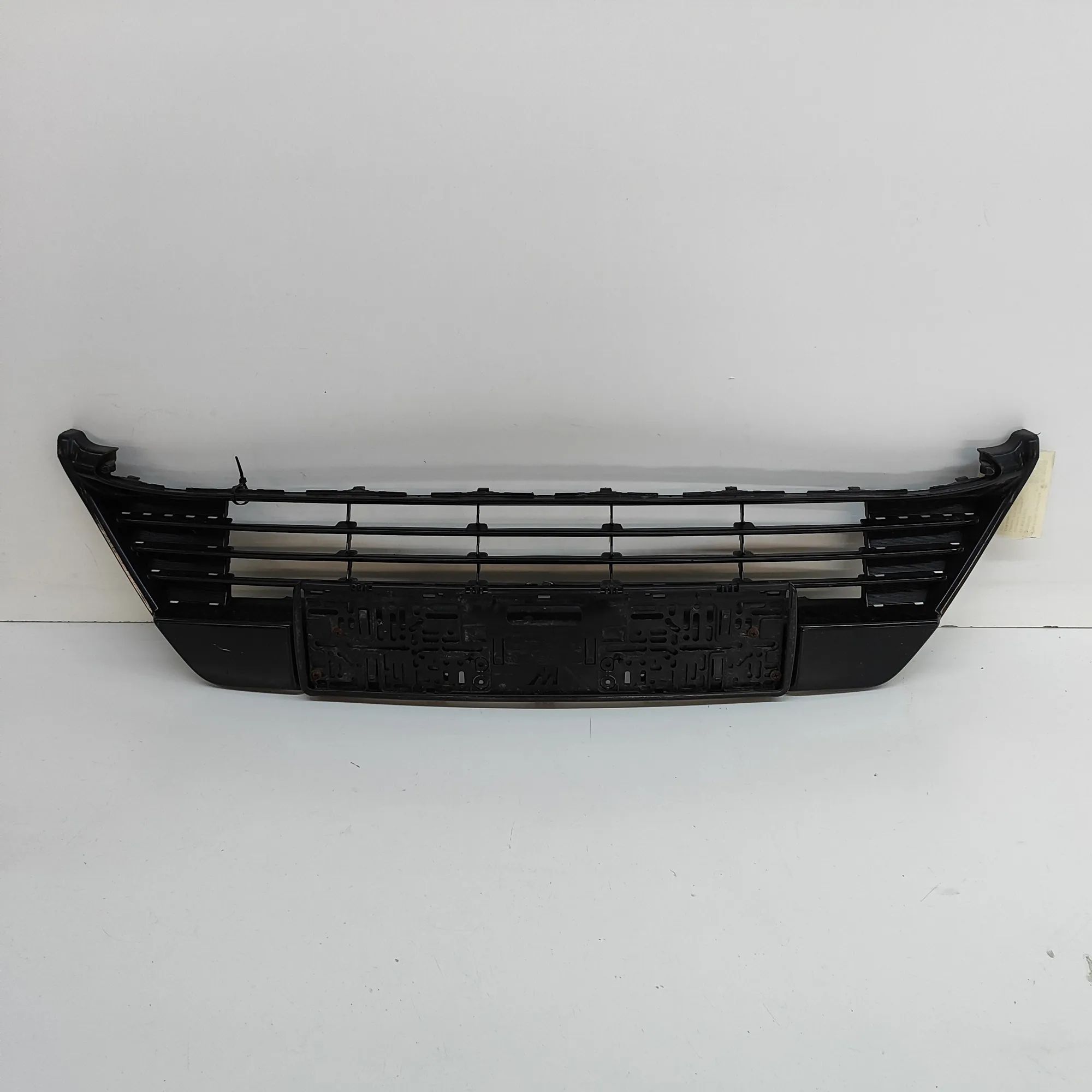 Toyota Auris Front bumper lower grill Front bumper lower grill — TOYOTA AURIS (TOURIN...