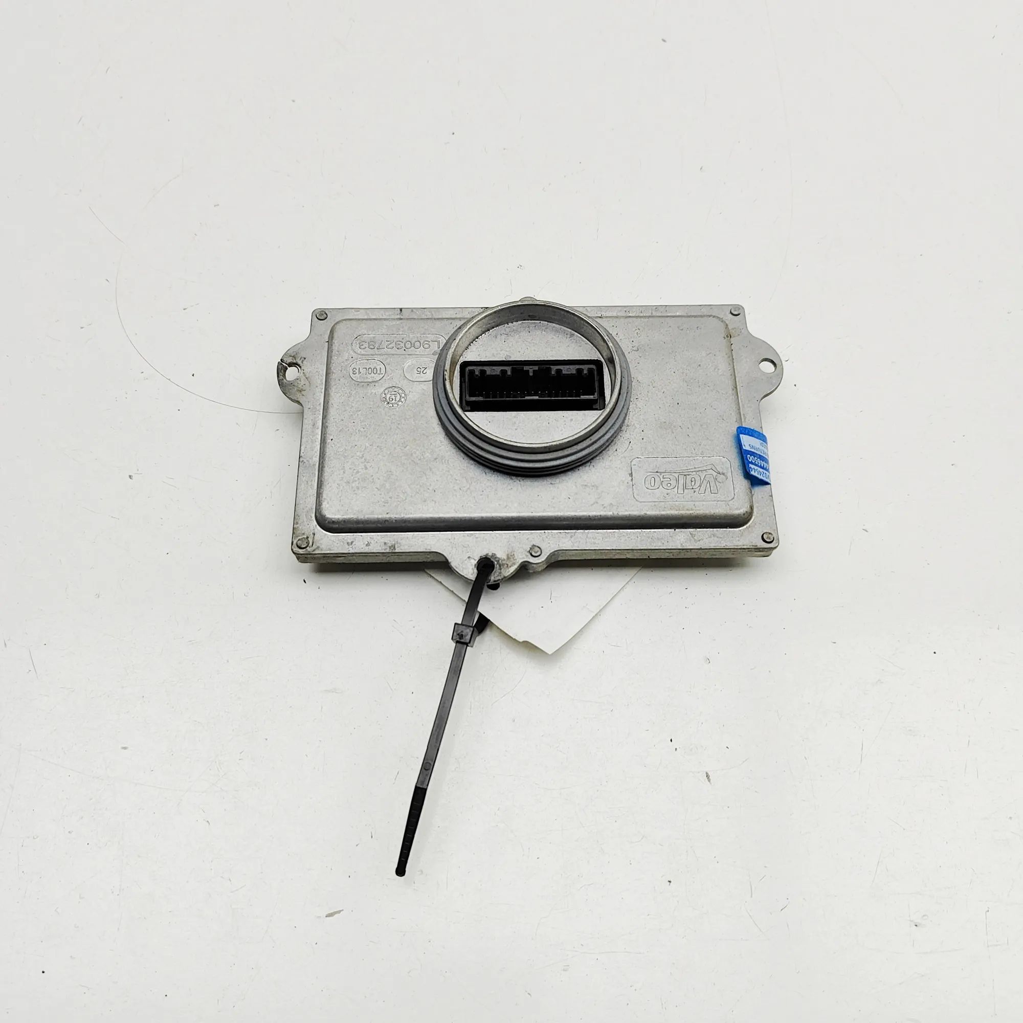 Cadillac Escalade LED Lights Control Unit LED Lights Control Unit — CADILLAC ESCALADE (20...