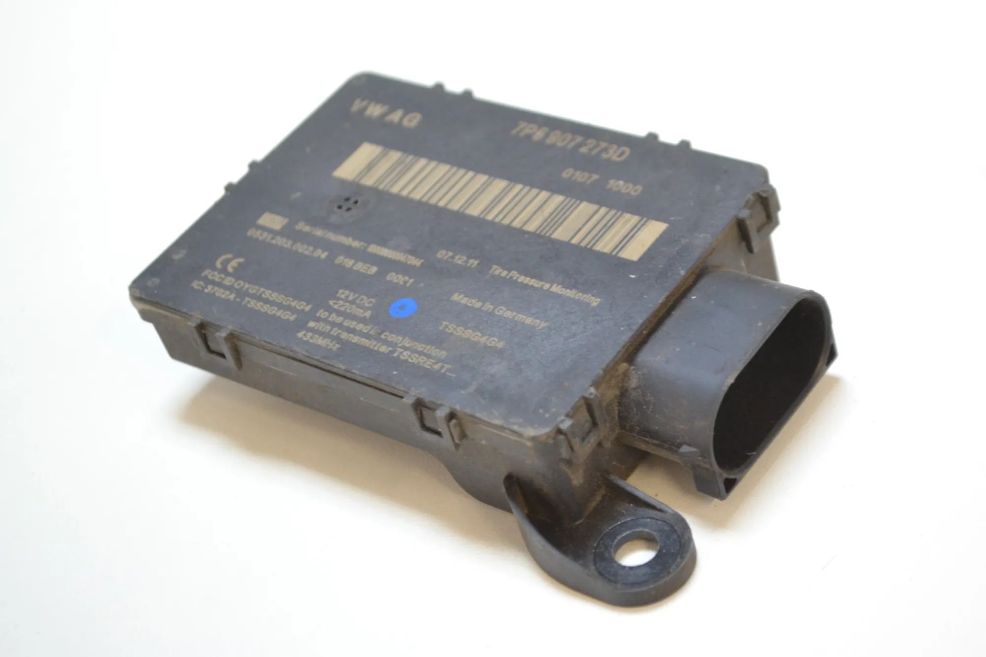 Porsche Cayenne Tyre Pressure Control Module Tyre Pressure Control Module — PORSCHE CAYENNE ...