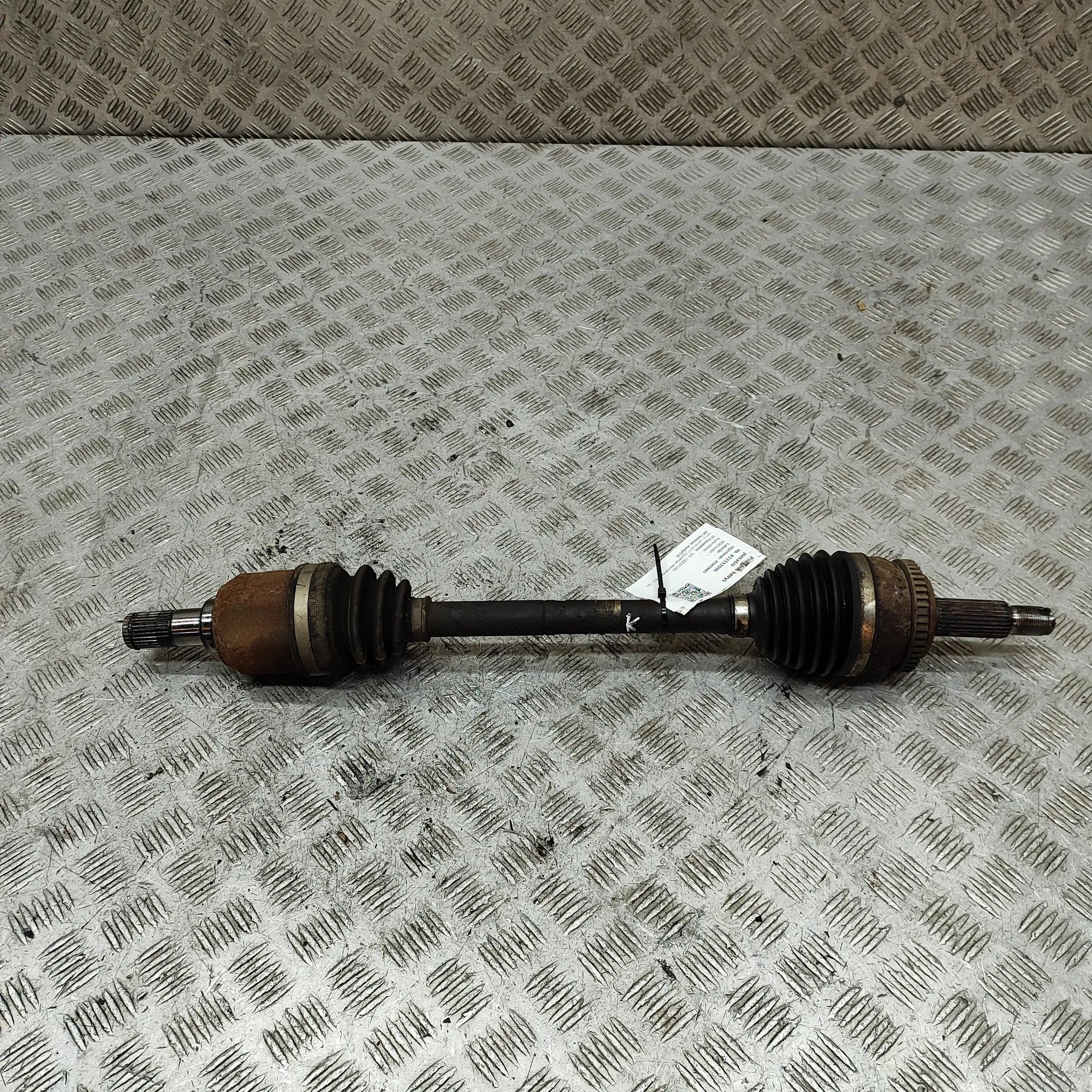 Kia ceed (JD) Front Left Driveshaft Front Left Driveshaft — KIA CEE\'D (JD) (2012-2...