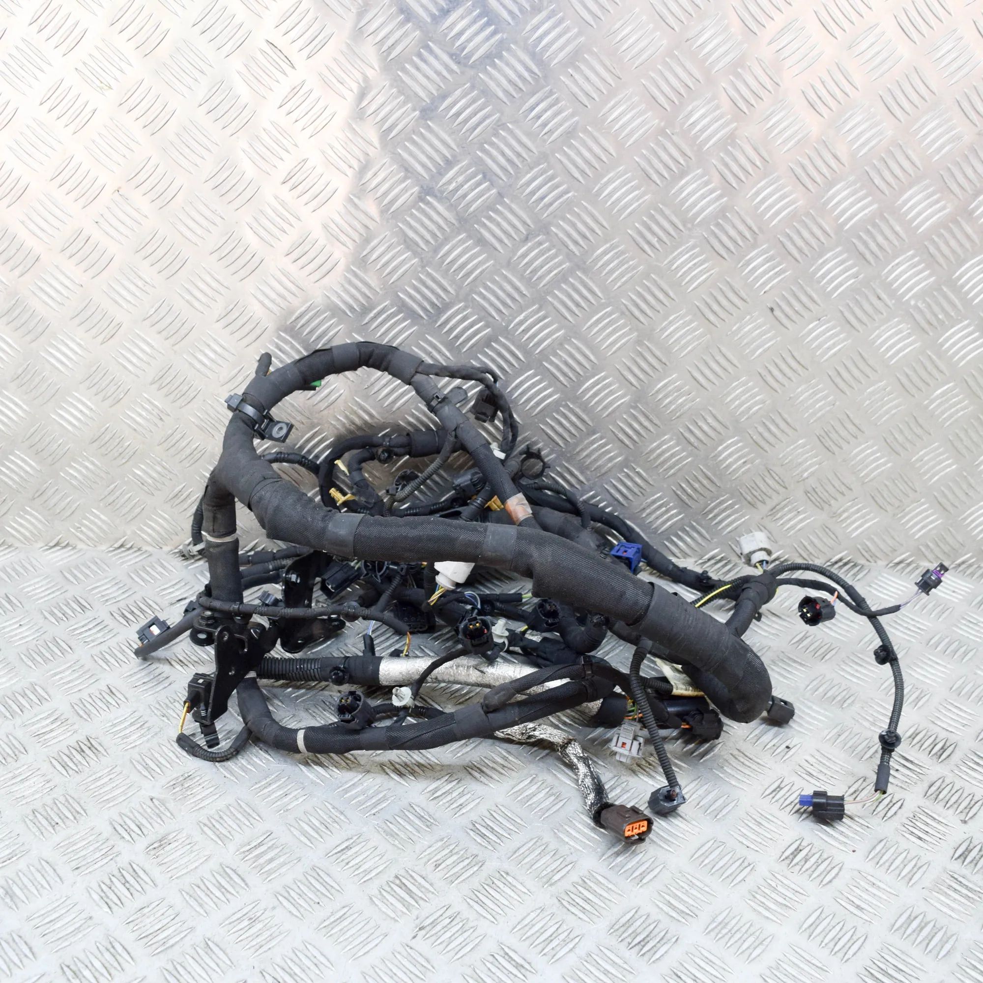 Land Rover Range Rover Sport (L494) Engine Cable Harness Engine Cable Harness — LAND ROVER RANGE ROVER S...